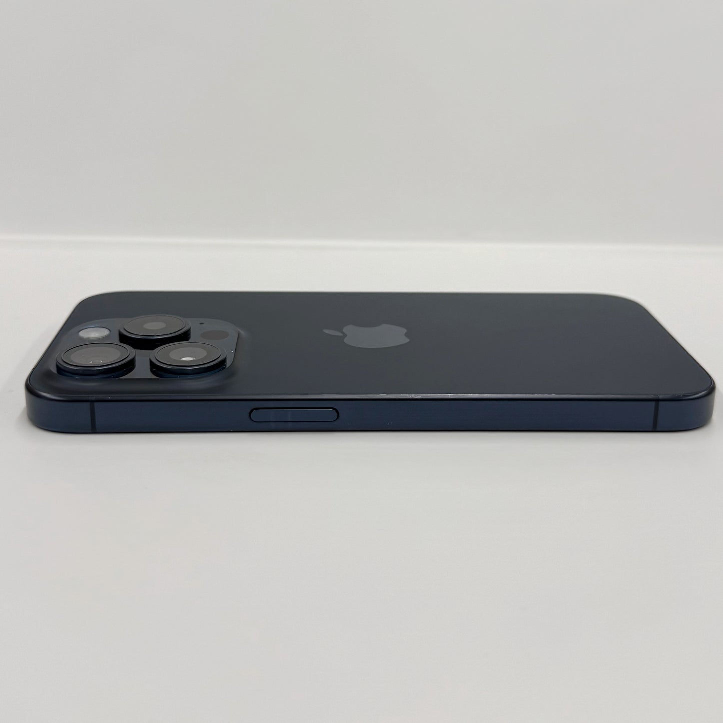 iPhone 15 Pro 1TB Blue Titanium T8283