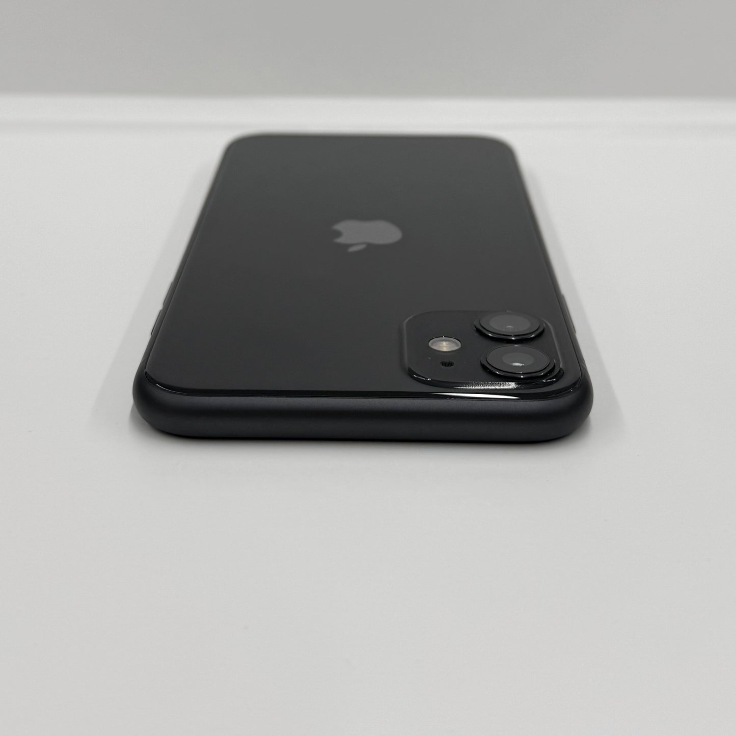 iPhone 11 64GB Black T8110