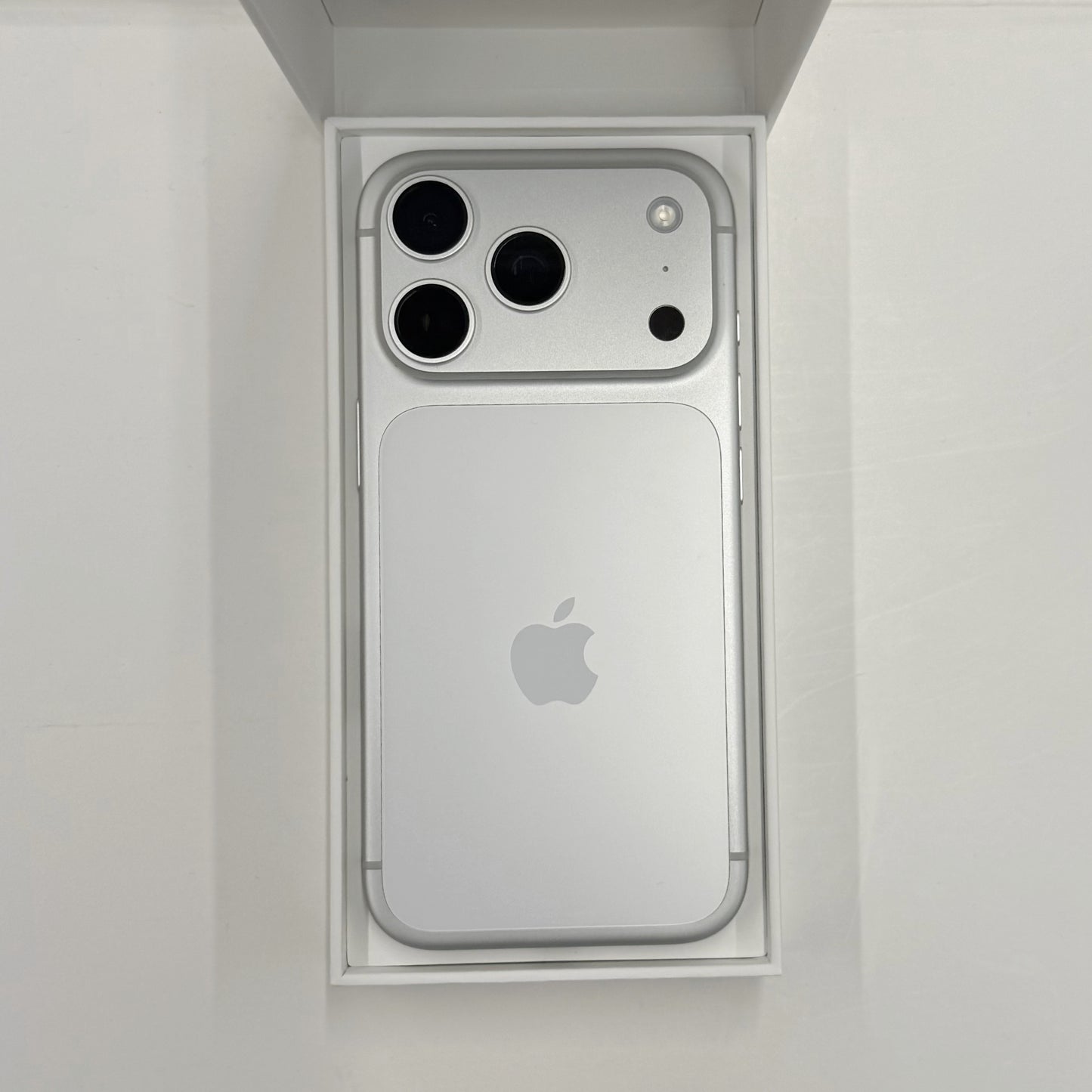 iPhone 17 Pro 256GB Silver T8296