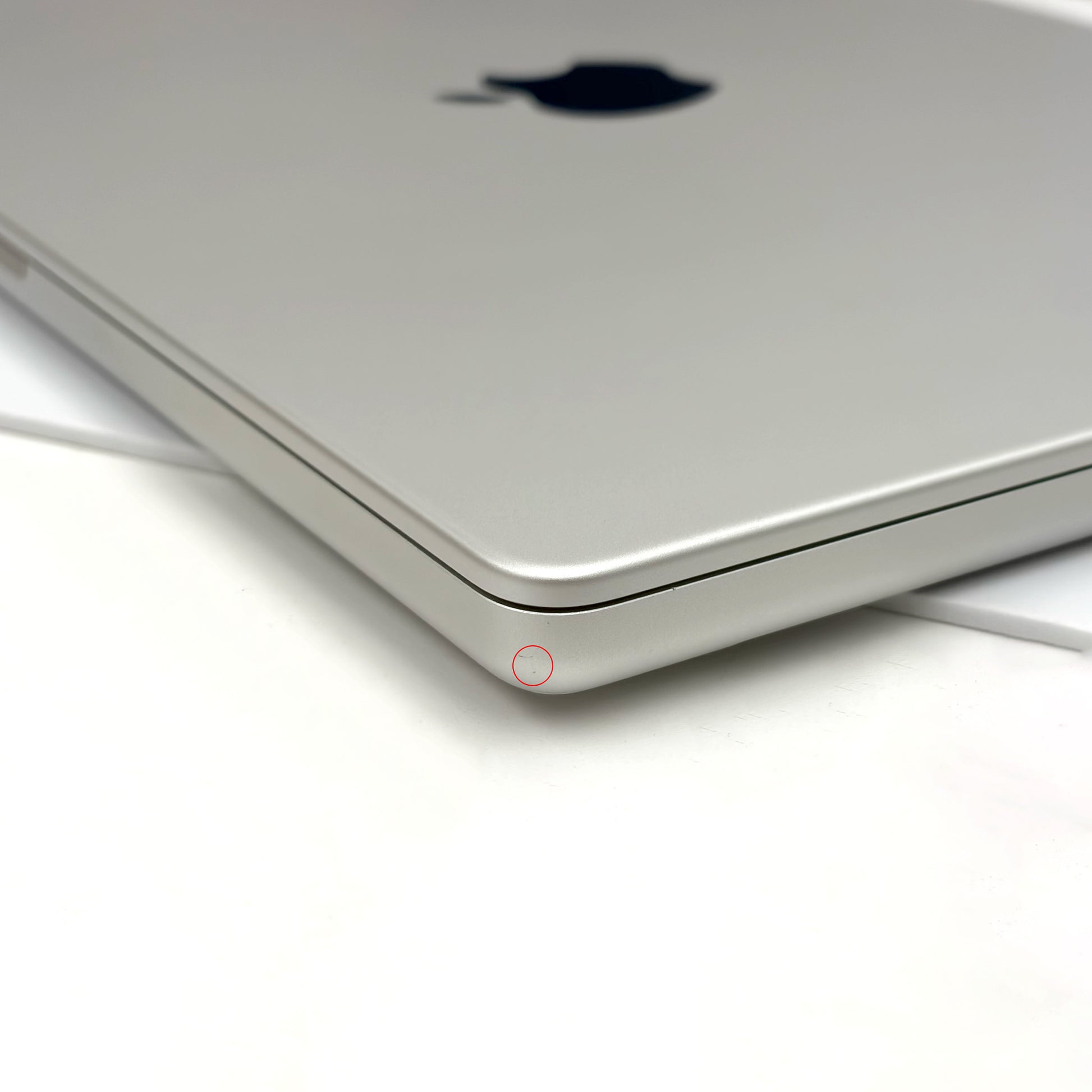 MacBook Pro M4 14" (A3112) 512GB 16GB 10-Core Starlight T8993