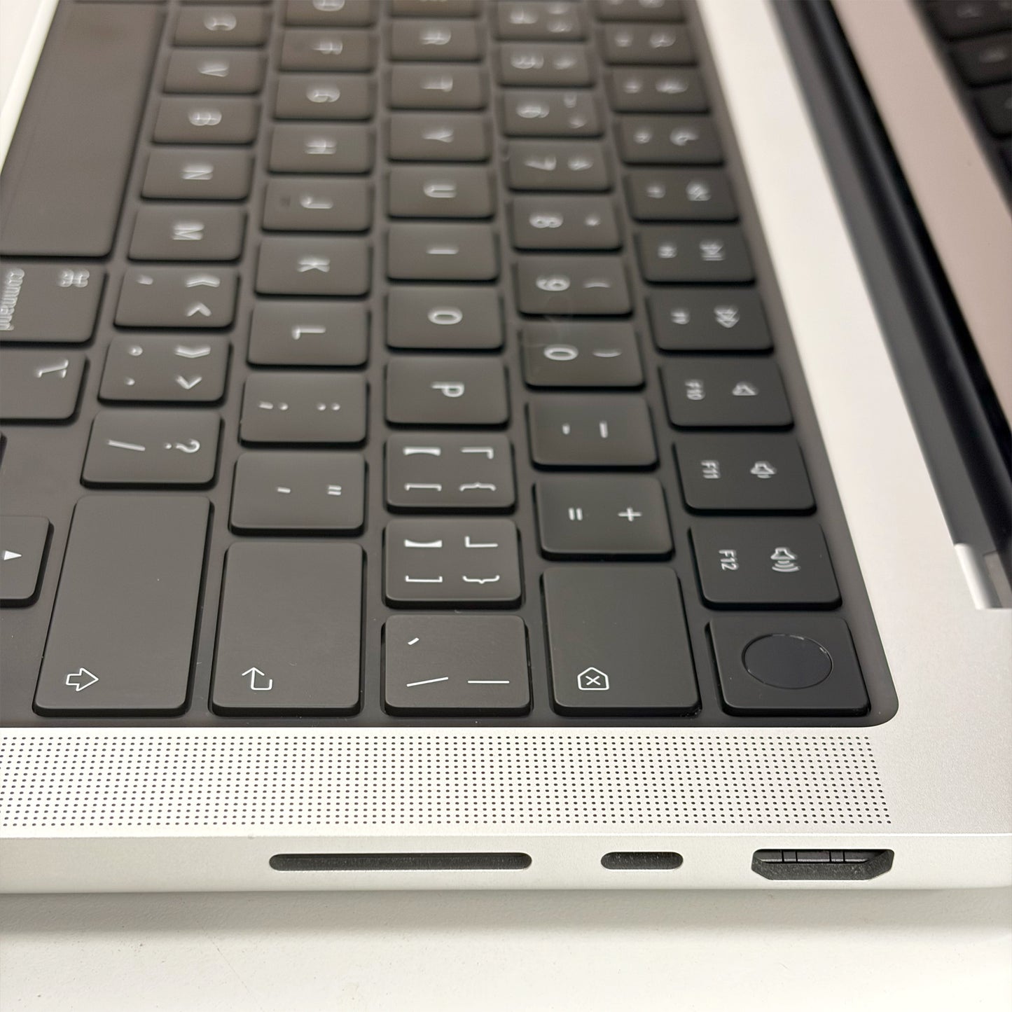 MacBook Pro M4 14" (A3112) 512GB 16GB 10-Core Starlight T8993