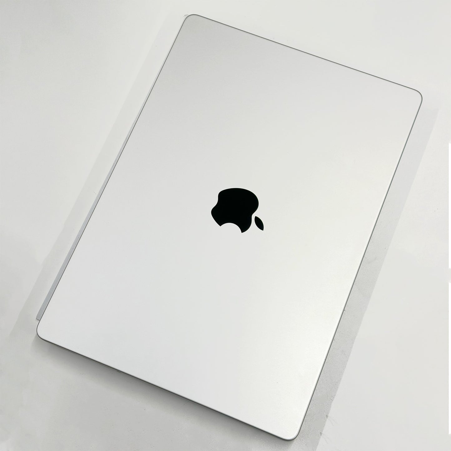 MacBook Pro M4 14" (A3112) 512GB 16GB 10-Core Starlight T8993