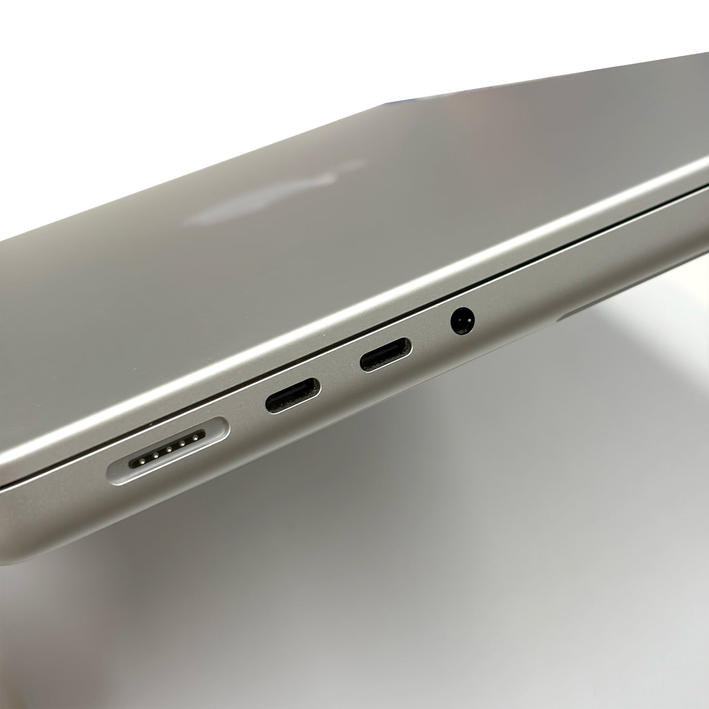 MacBook Pro M4 14" (A3112) 512GB 16GB 10-Core Starlight T8993