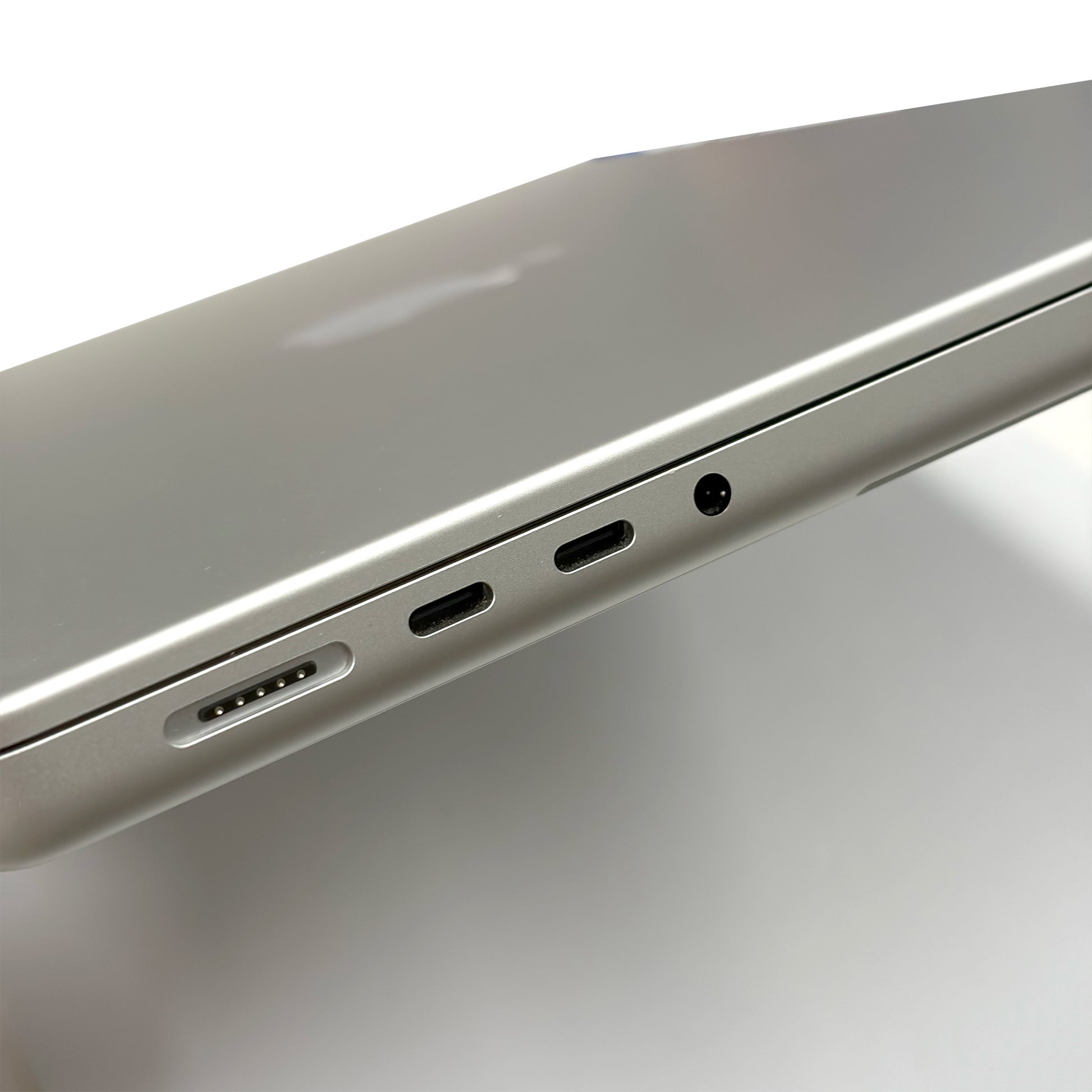MacBook Pro M4 14" (A3112) 512GB 16GB 10-Core Starlight T8993