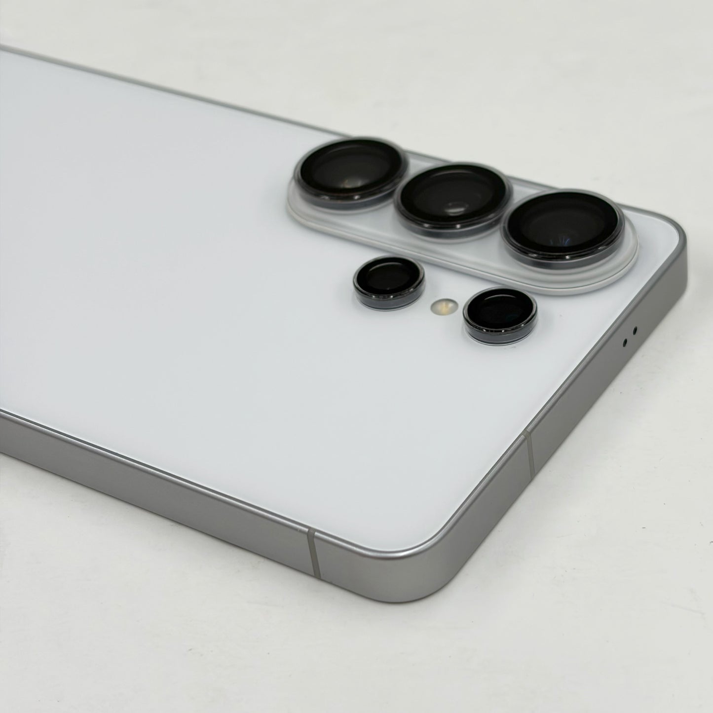 Samsung Galaxy S26 Ultra 256GB White A Grade 100% Battery T8614