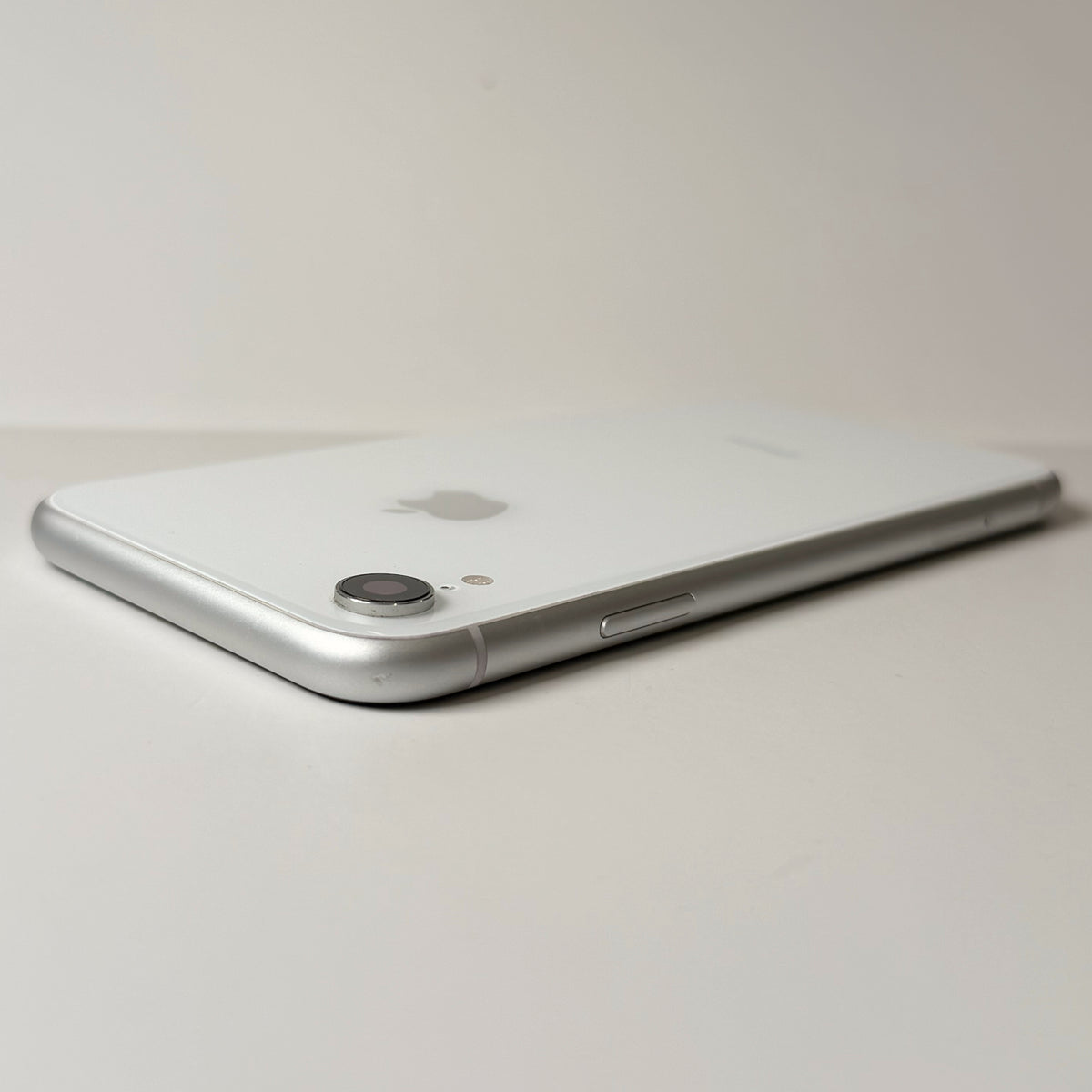 iPhone XR 64GB White A Grade 100% Battery T8761