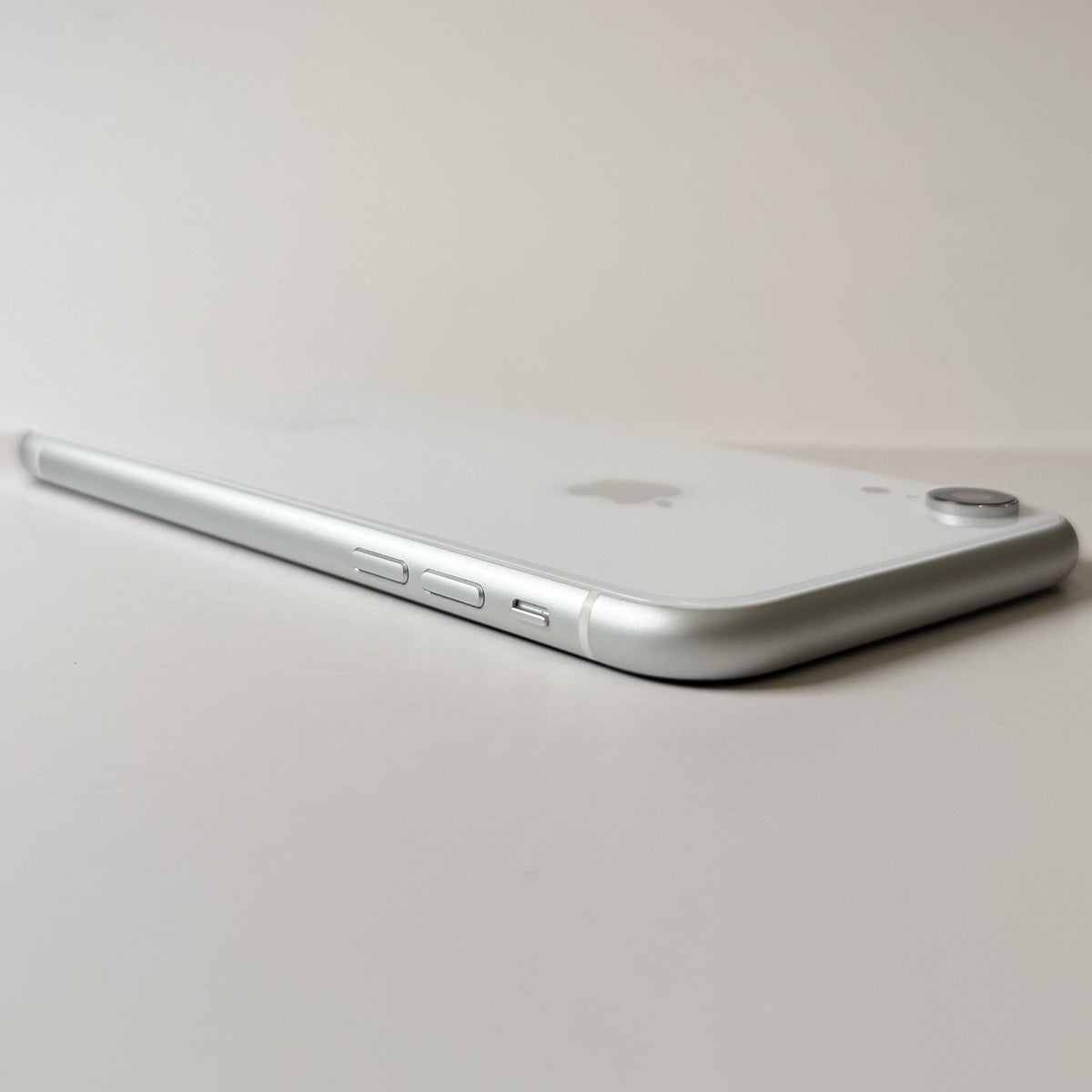 iPhone XR 64GB White A Grade 100% Battery T8762