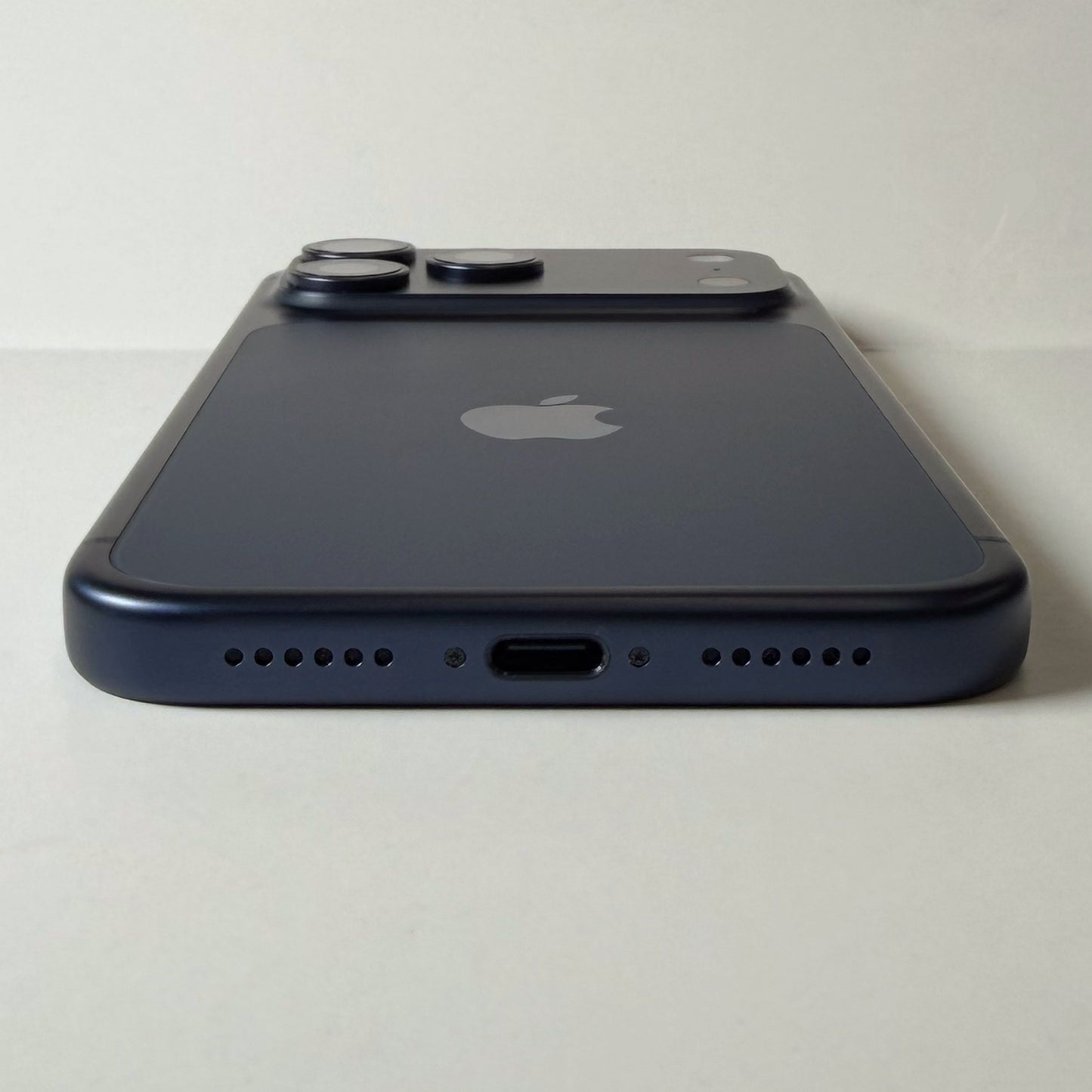 iPhone 17 Pro Max 256GB Deep Blue A Grade 100% Battery T8764