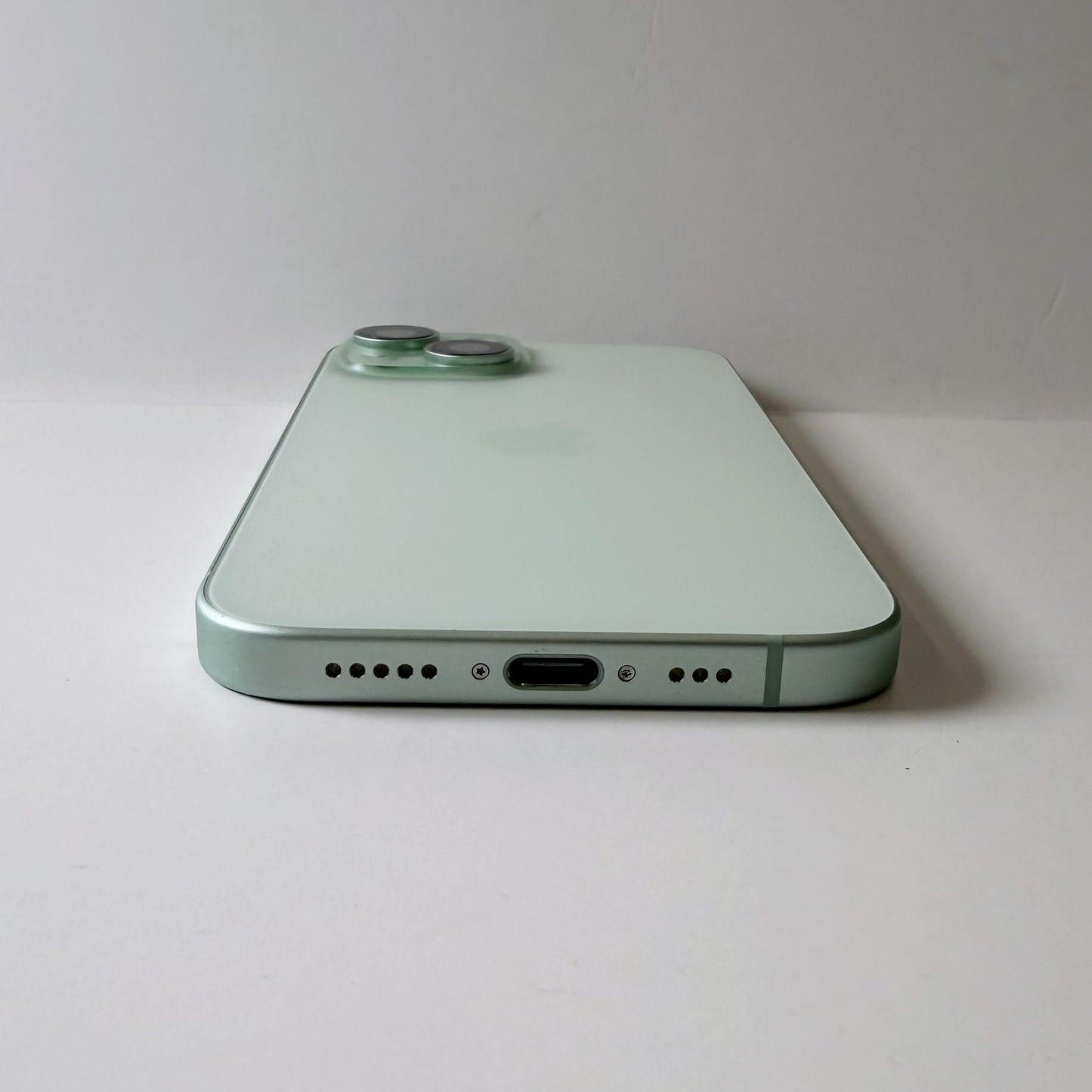 iPhone 15 128GB Green A Grade 96% Battery T8777