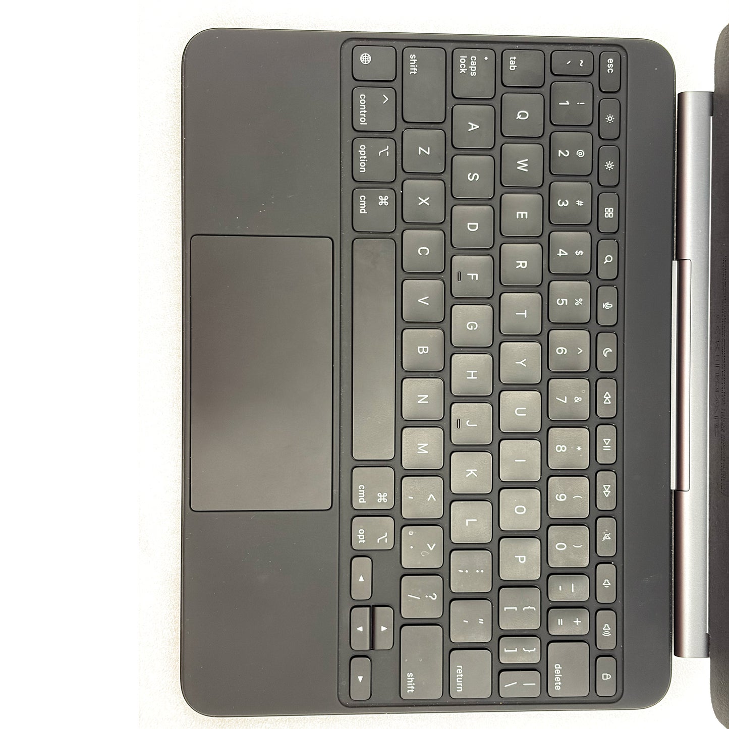 Preowned Apple Magic Keyboard for iPad Air 11 inch/10.9/4th 5th Gen - Black - T8611