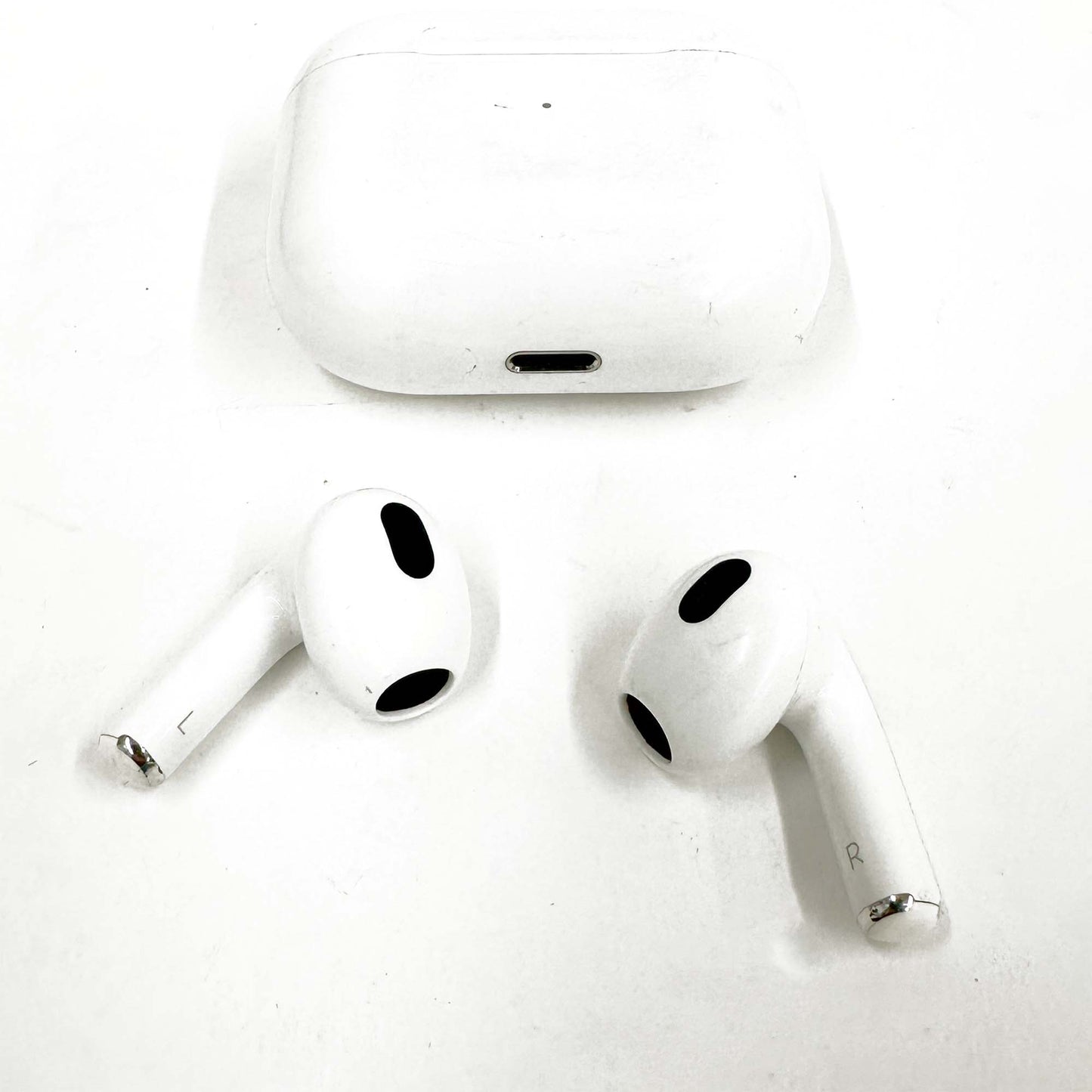 Airpods Gen 3 - trade.com.au