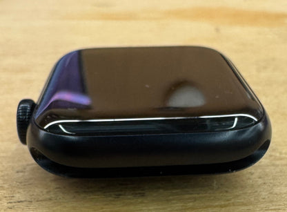 Apple Watch SE 2nd Gen - trade.com.au