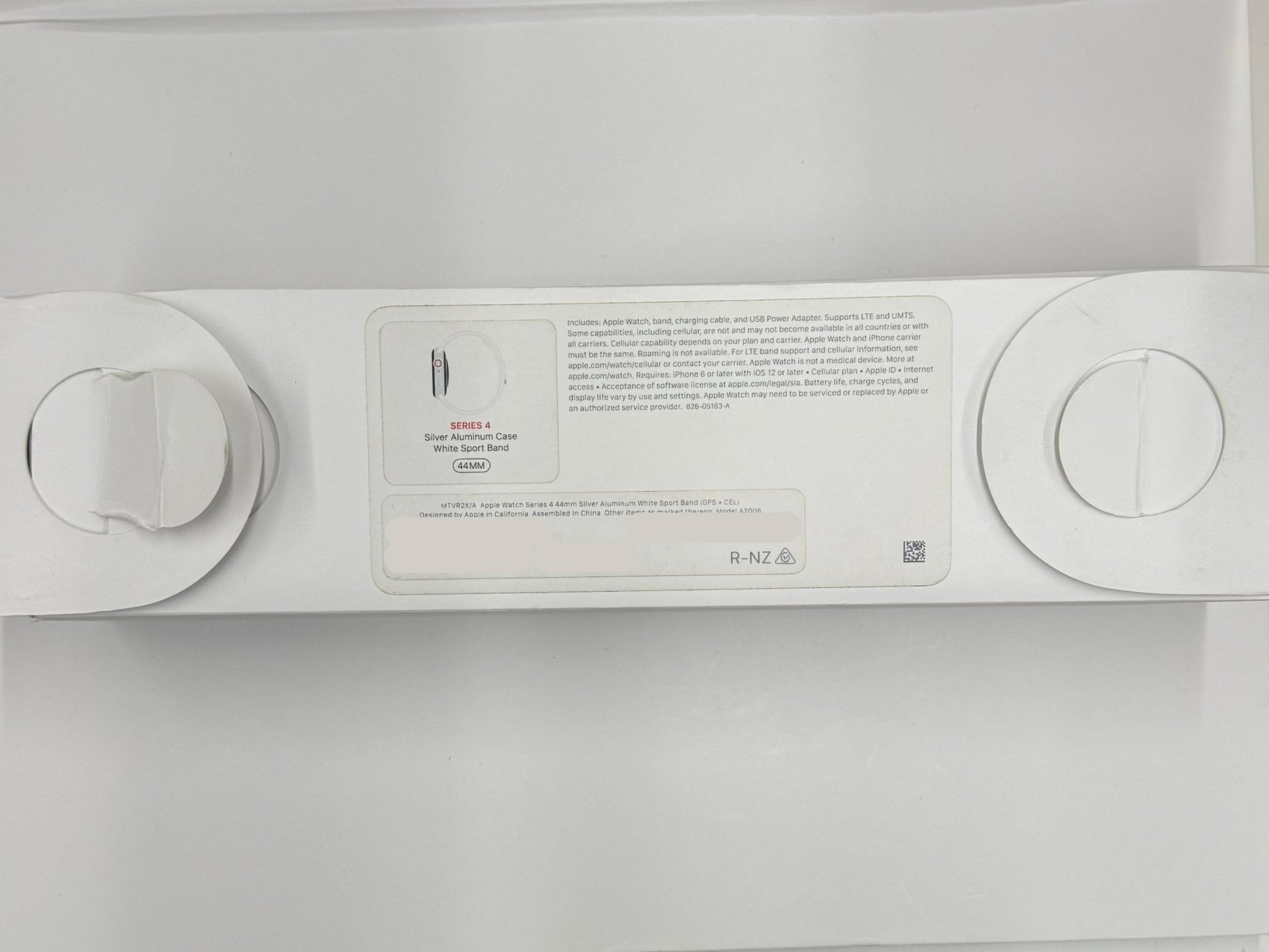 Apple Watch Series 4 Silver (44mm) - trade.com.au