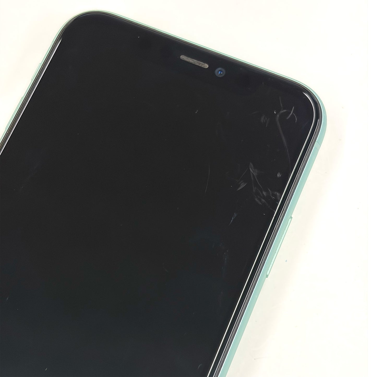iPhone 11 128GB Green A Grade 100% Battery T8547