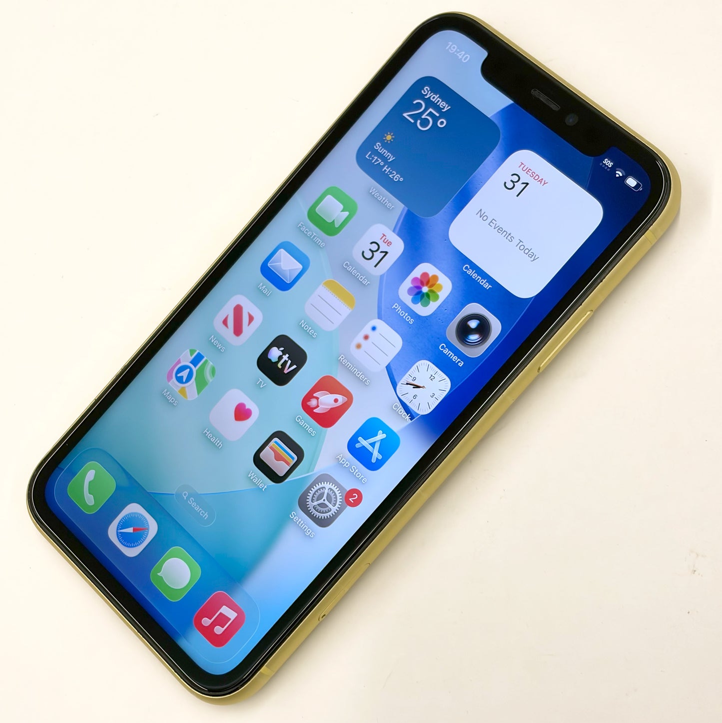 iPhone 11 128GB Yellow B Grade 100% Battery T8569