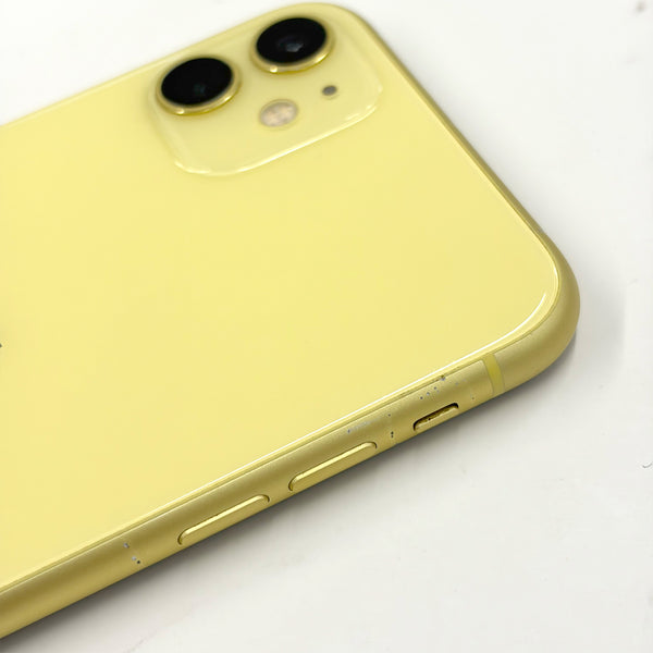 iPhone 11 128GB Yellow B Grade 100% Battery T8569