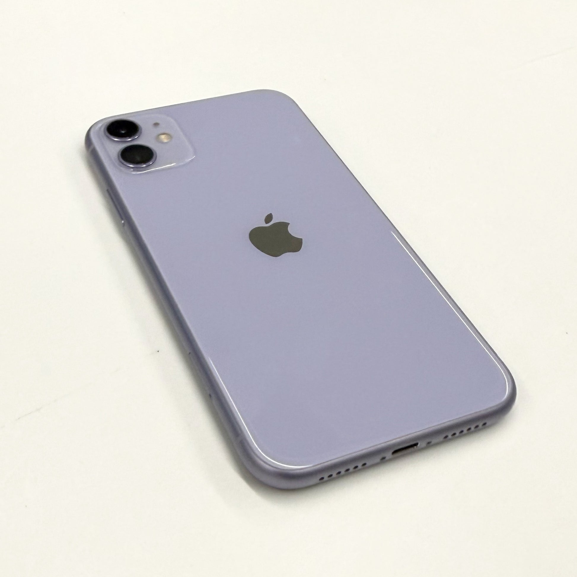 iPhone 11 256GB Purple B Grade 100% Battery T8479