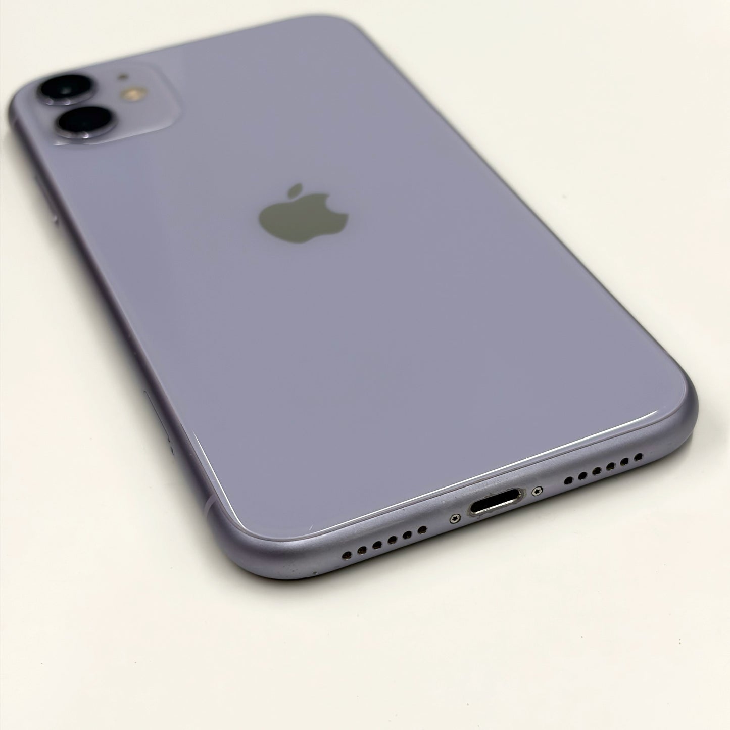 iPhone 11 64GB Purple B Grade 100% Battery T8631
