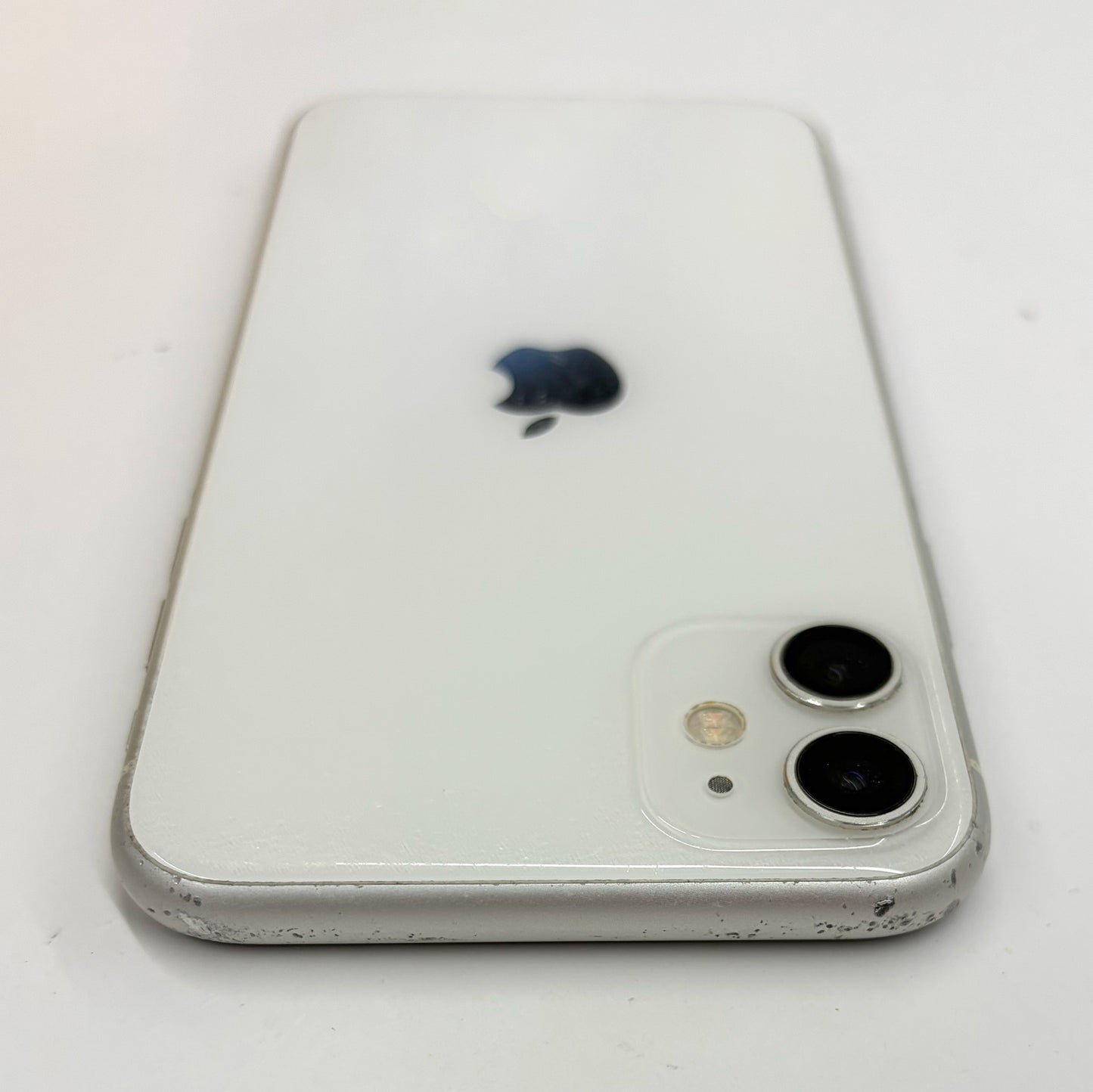 iPhone 11 64GB White B Grade 100% Battery T8576