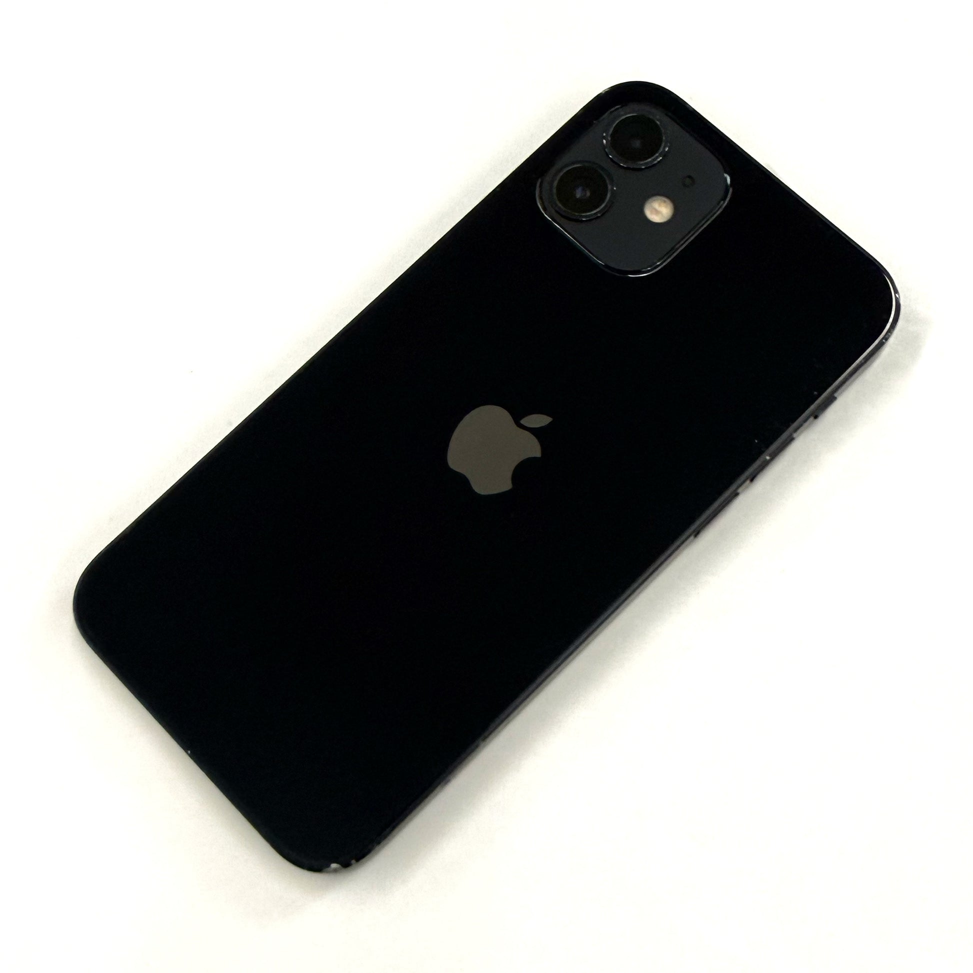 iPhone 12 64GB Black B- Grade 100% Battery T8470