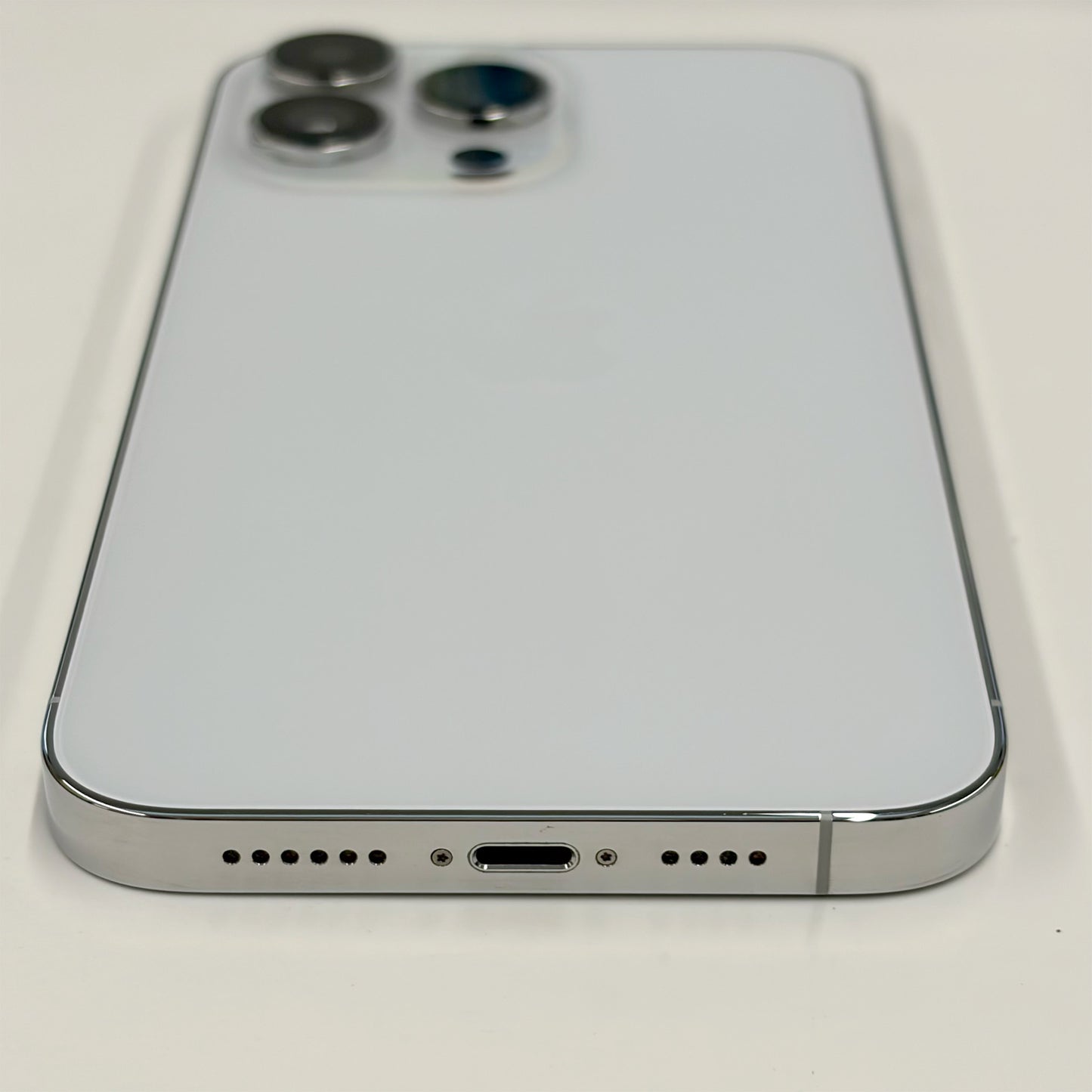 iPhone 14 Pro Max 256GB Silver A Grade 100% Battery T8583