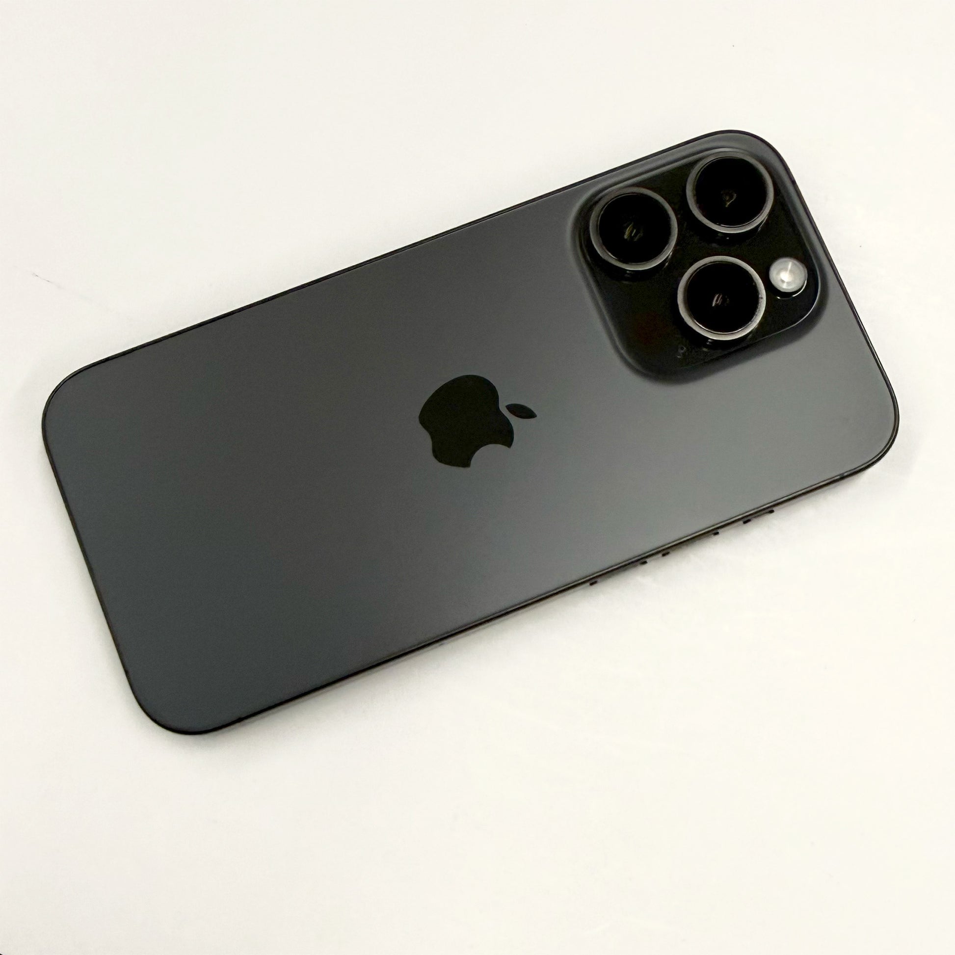 iPhone 15 Pro 128GB Black Titanium A- Grade 100% Battery T8474