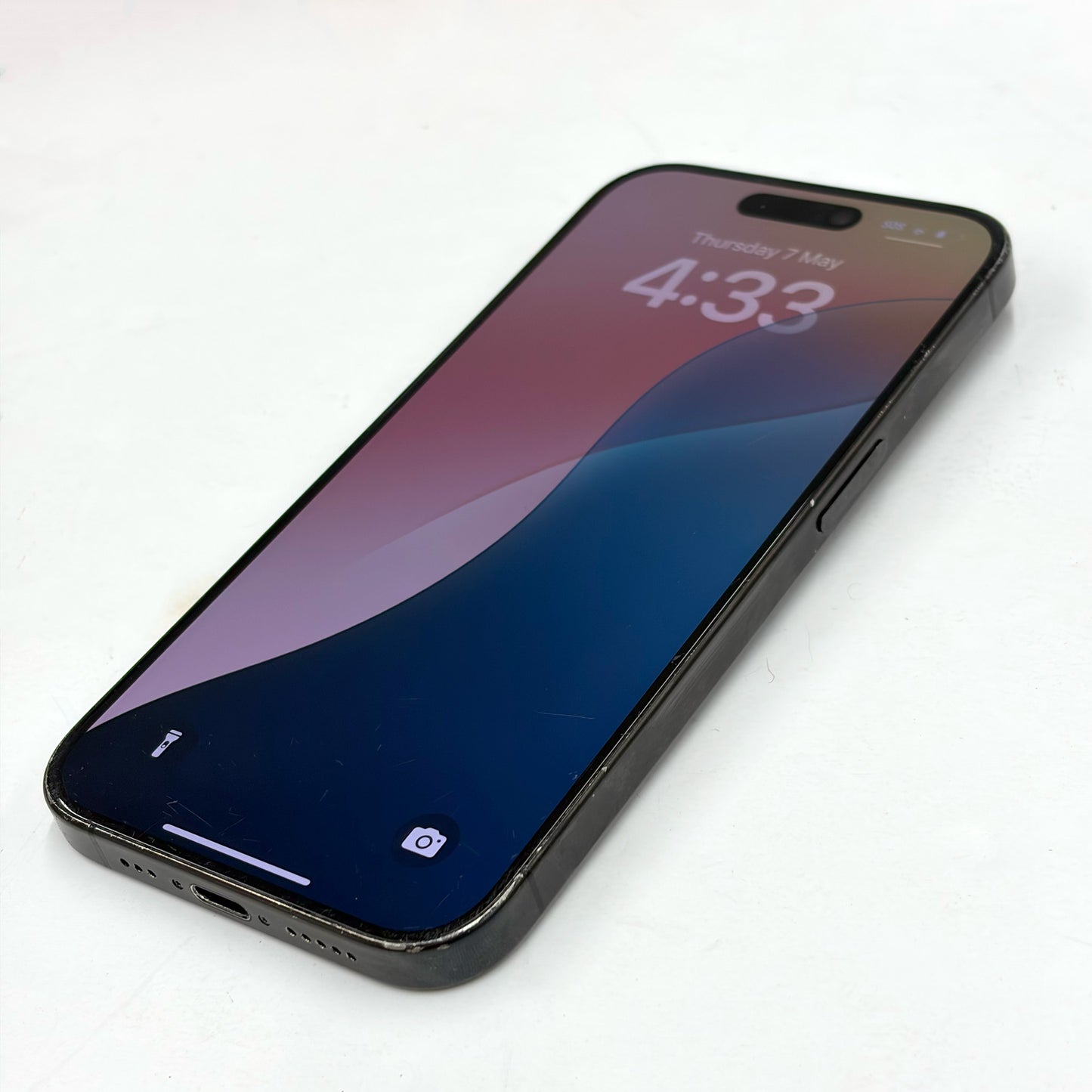 iPhone 15 Pro 128GB Black Titanium B Grade 88% Battery T8617