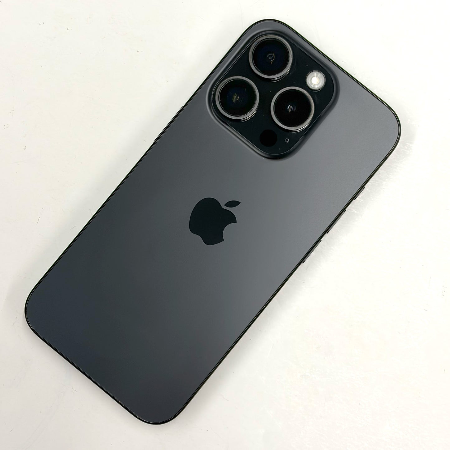 iPhone 15 Pro 128GB Black Titanium B Grade 88% Battery T8617