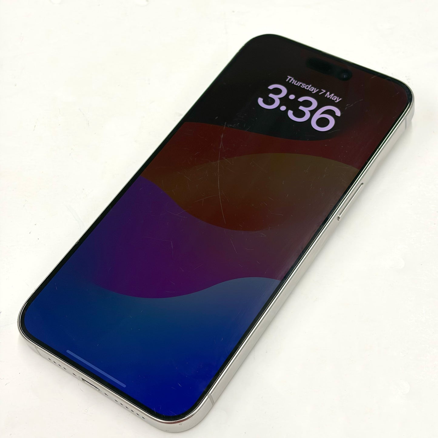 iPhone 15 Pro Max 1TB White Titanium B Grade 86% Battery T8616