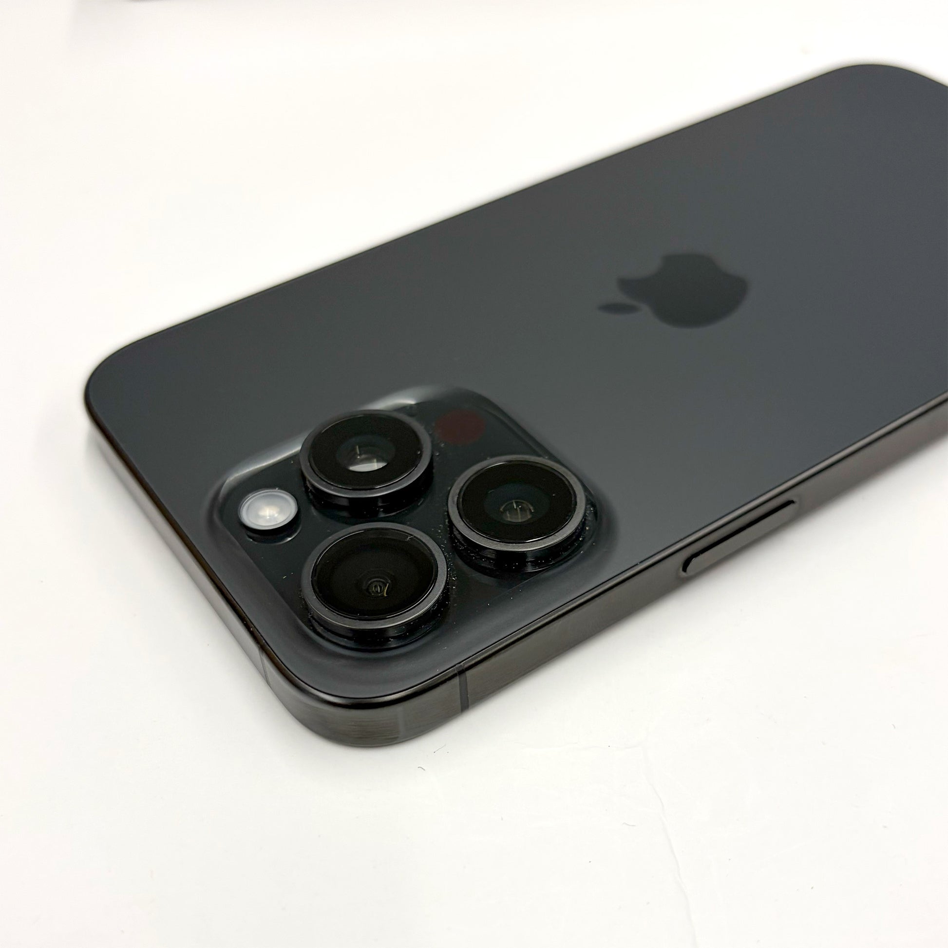 iPhone 15 Pro Max 256GB Black Titanium A Grade 95% Battery T8571
