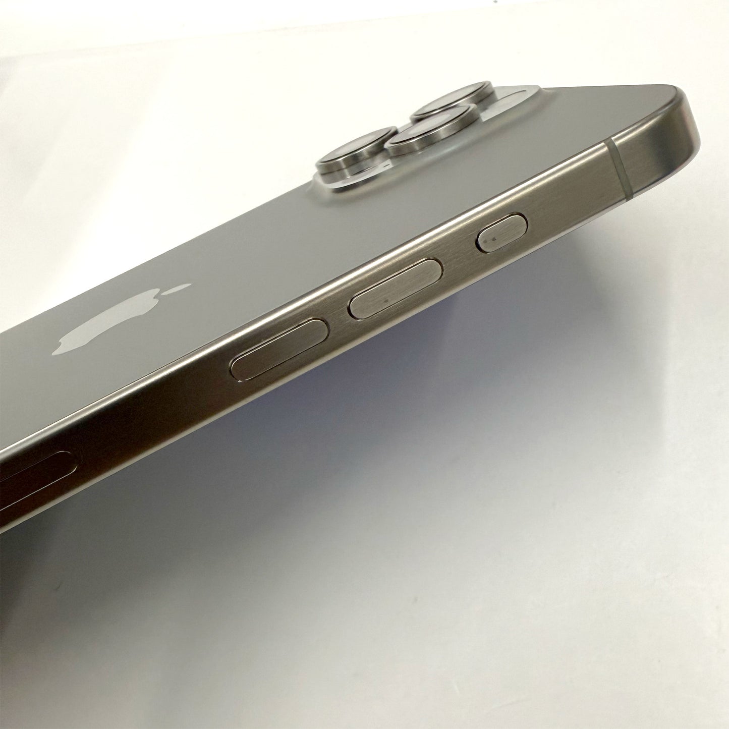 iPhone 15 Pro Max 512GB Natural Titanium - T8495