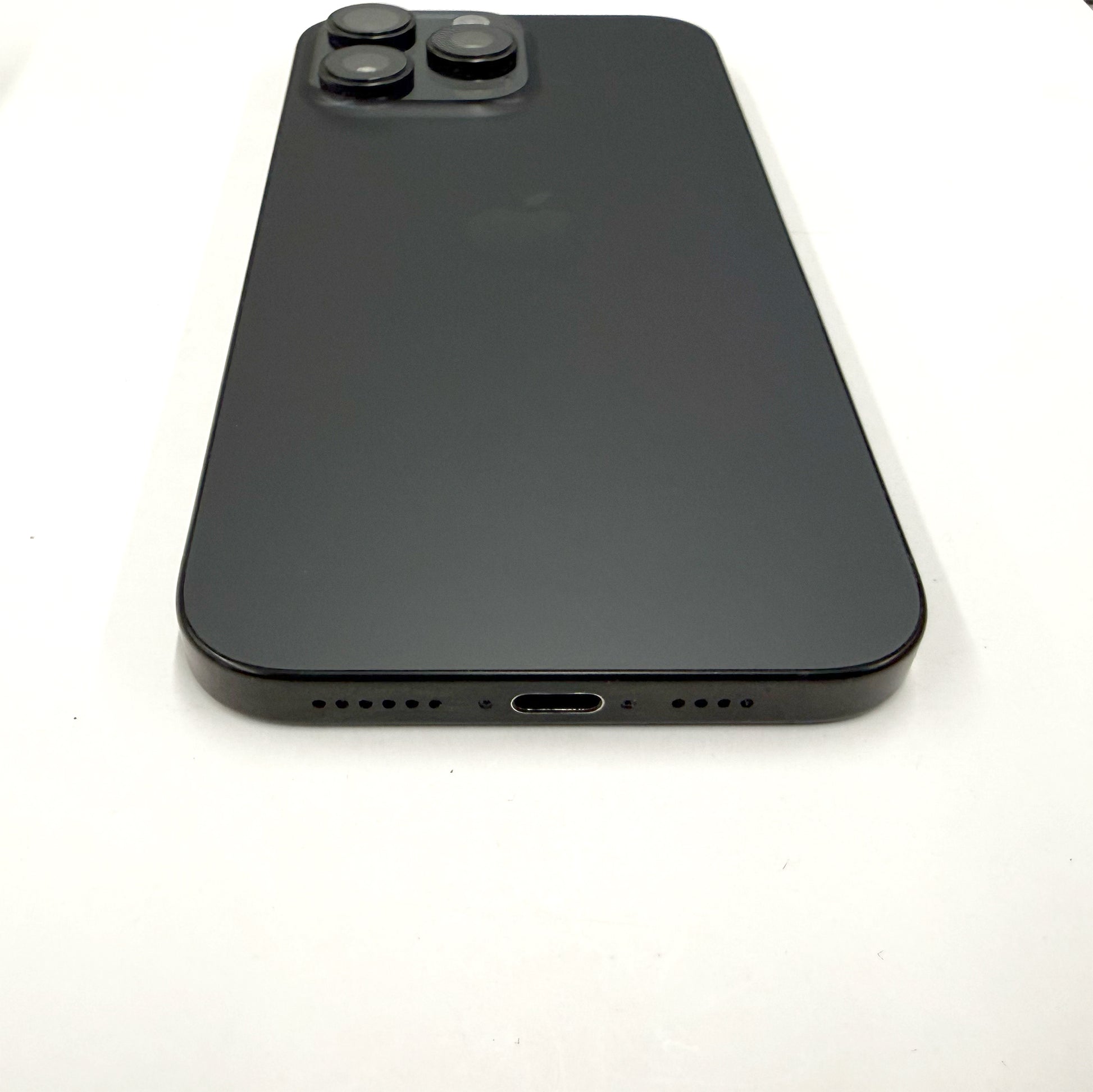 iPhone 16 Pro Max 256GB Black Titanium A Grade 100% Battery T8458