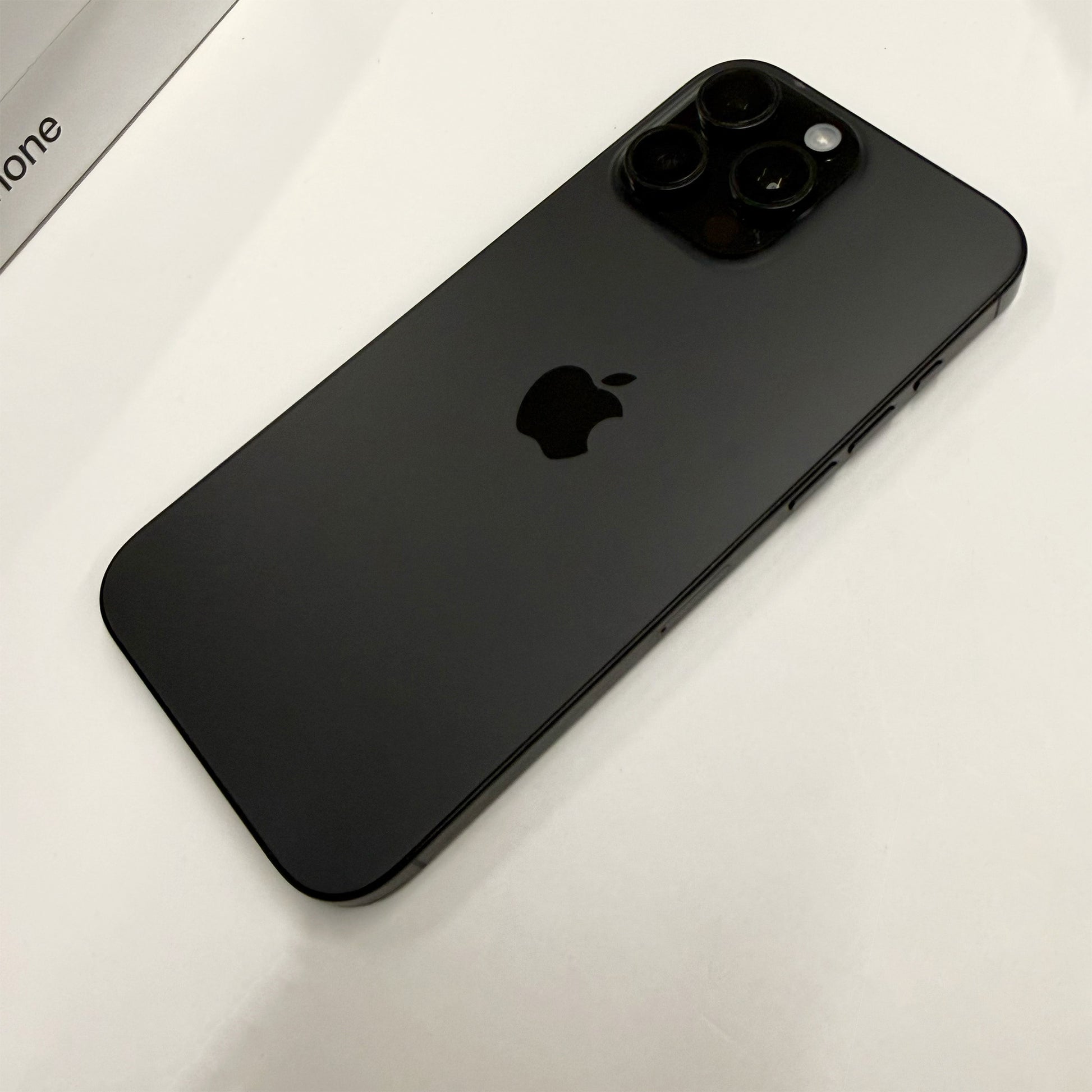 iPhone 16 Pro Max 256GB Black Titanium Great 94% Battery T8524