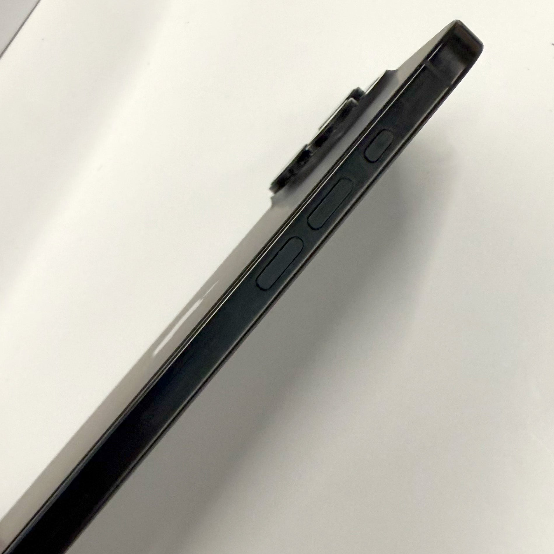 iPhone 16 Pro Max 256GB Black Titanium Great 94% Battery T8524