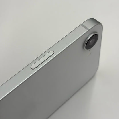 iPhone 16e 128GB White A Grade (Almost New) 100% Battery T8627