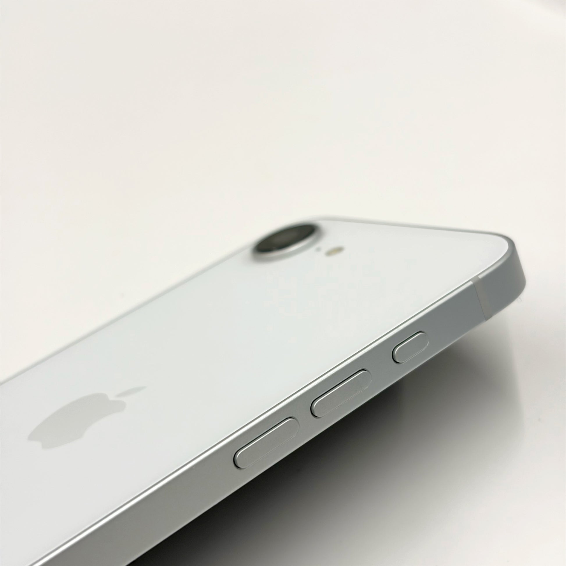 iPhone 16e 128GB White As New 100% Battery T8552