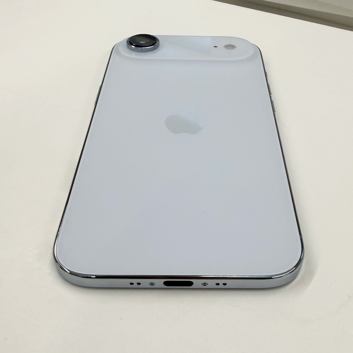 iPhone 17 Air 256GB Sky Blue T8496