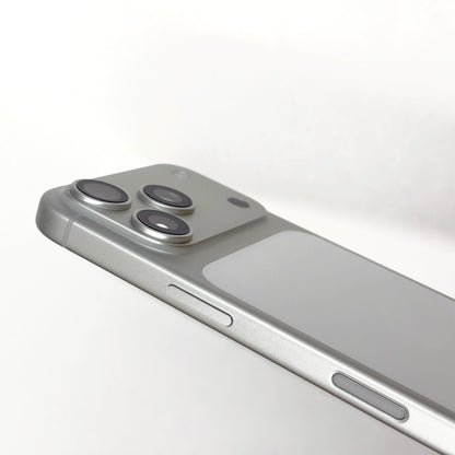 iPhone 17 Pro 256GB Silver A+ Grade 100% Battery T8573