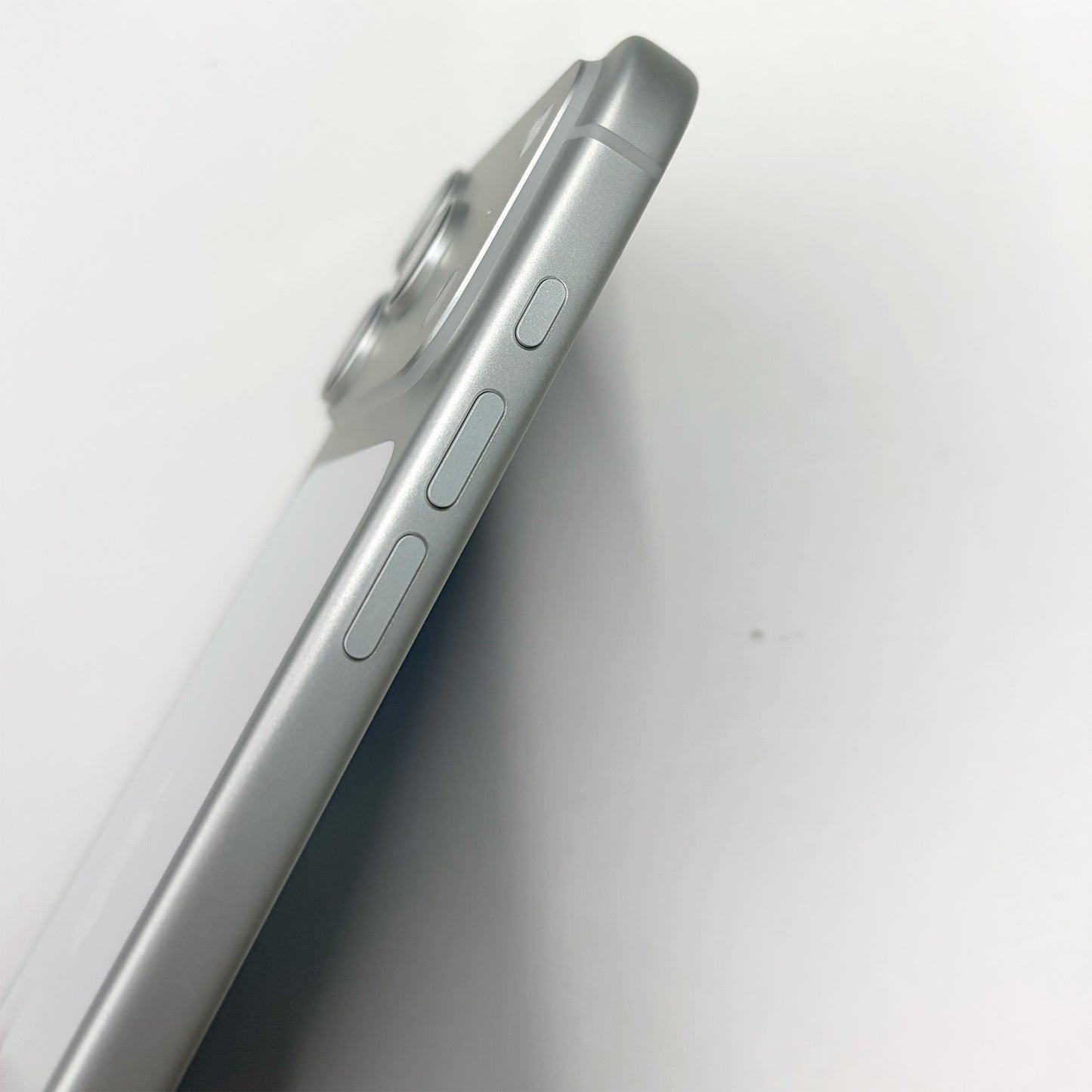 iPhone 17 Pro 256GB Silver A+ Grade 100% Battery T8530