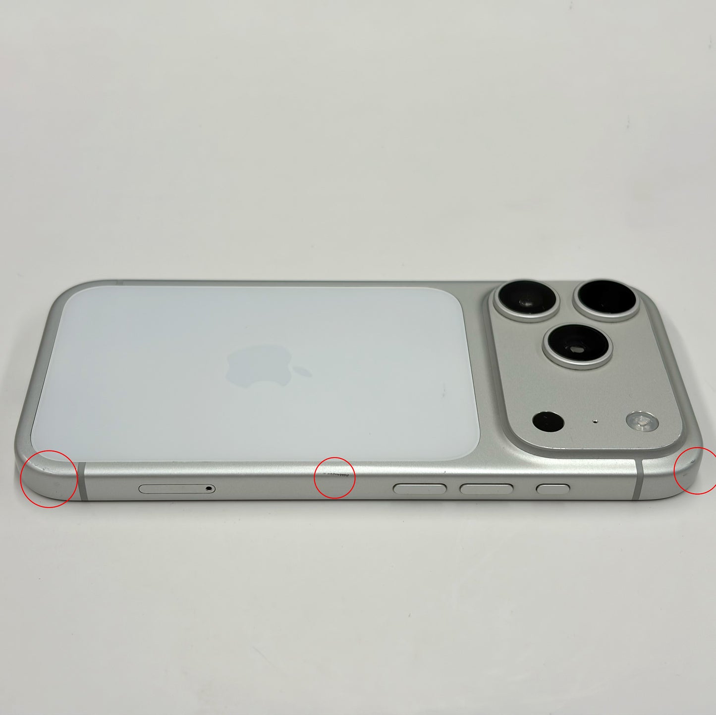 iPhone 17 Pro 512GB Silver B Grade 95% Battery T8628