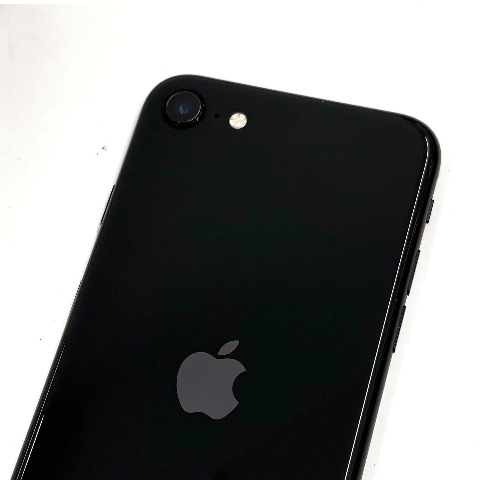 iPhone SE 2nd Gen 128GB Black T8207 trade.com.au the best 2nd hand phone provider in Australia