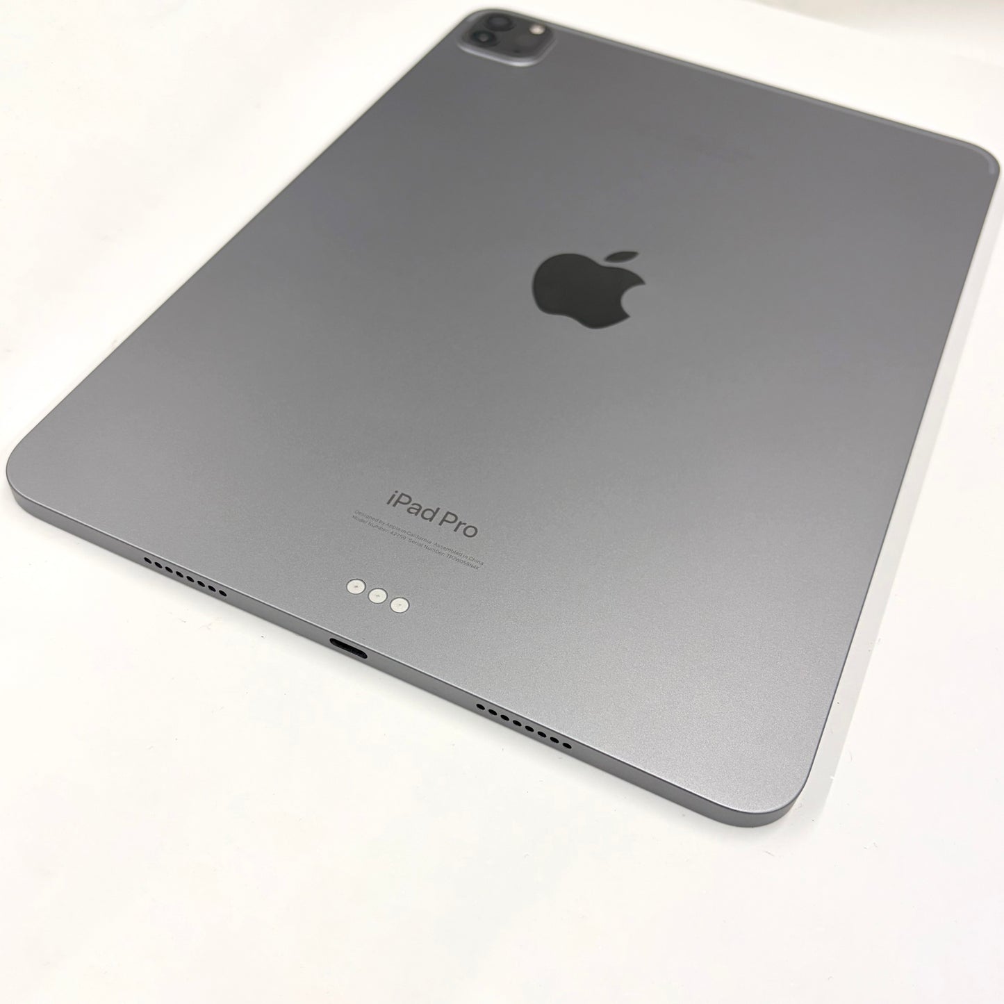 iPad Pro 11 (2022) 4th Gen 512GB Wifi Grey A Grade 99% Battery T8718