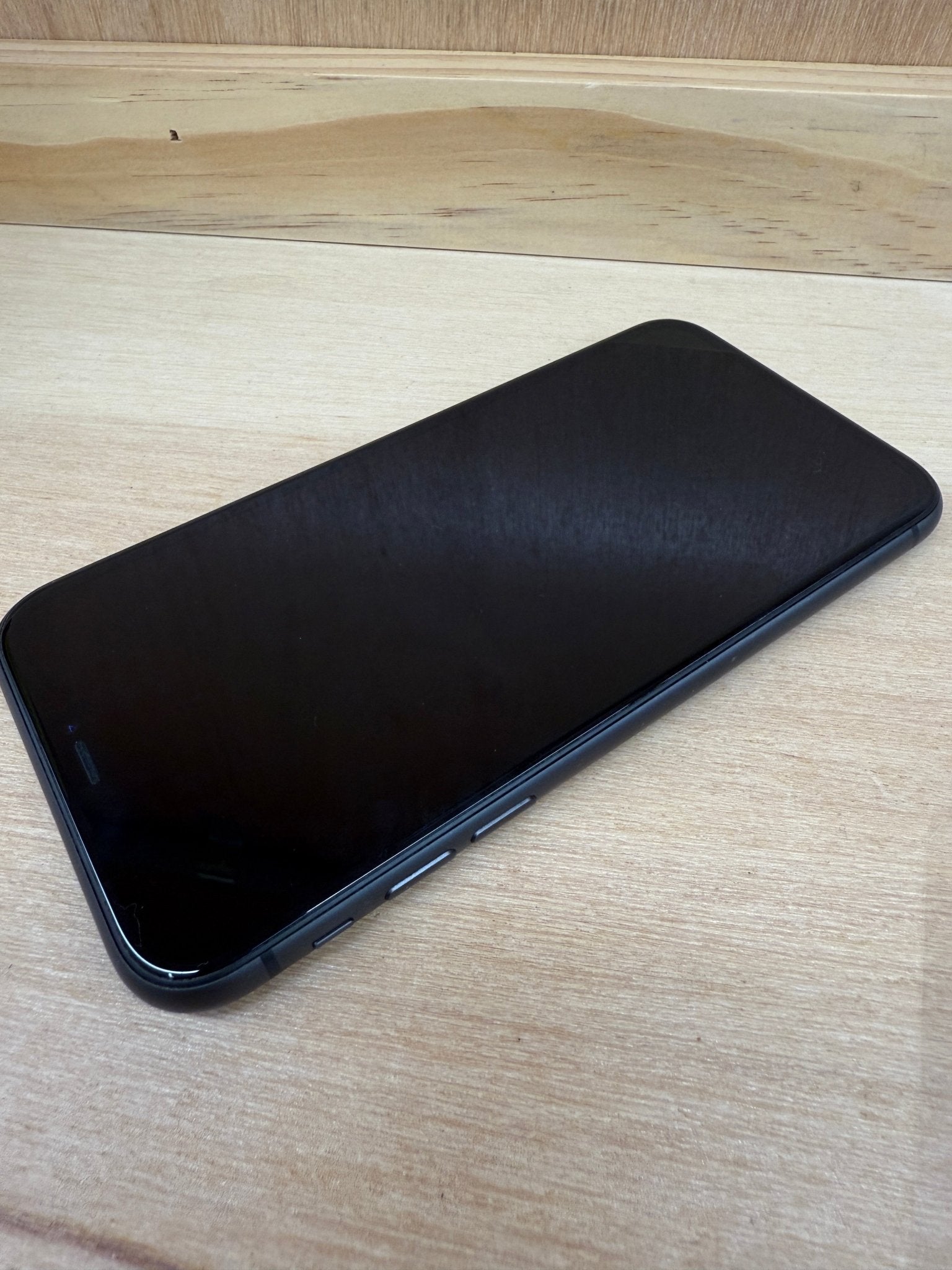 iPhone 11 - trade.com.au
