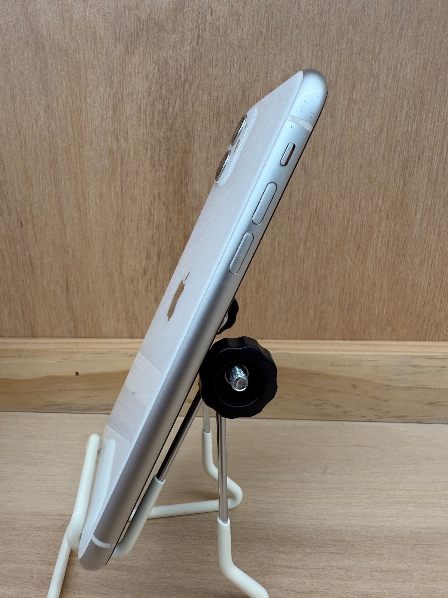 iPhone 11 - trade.com.au