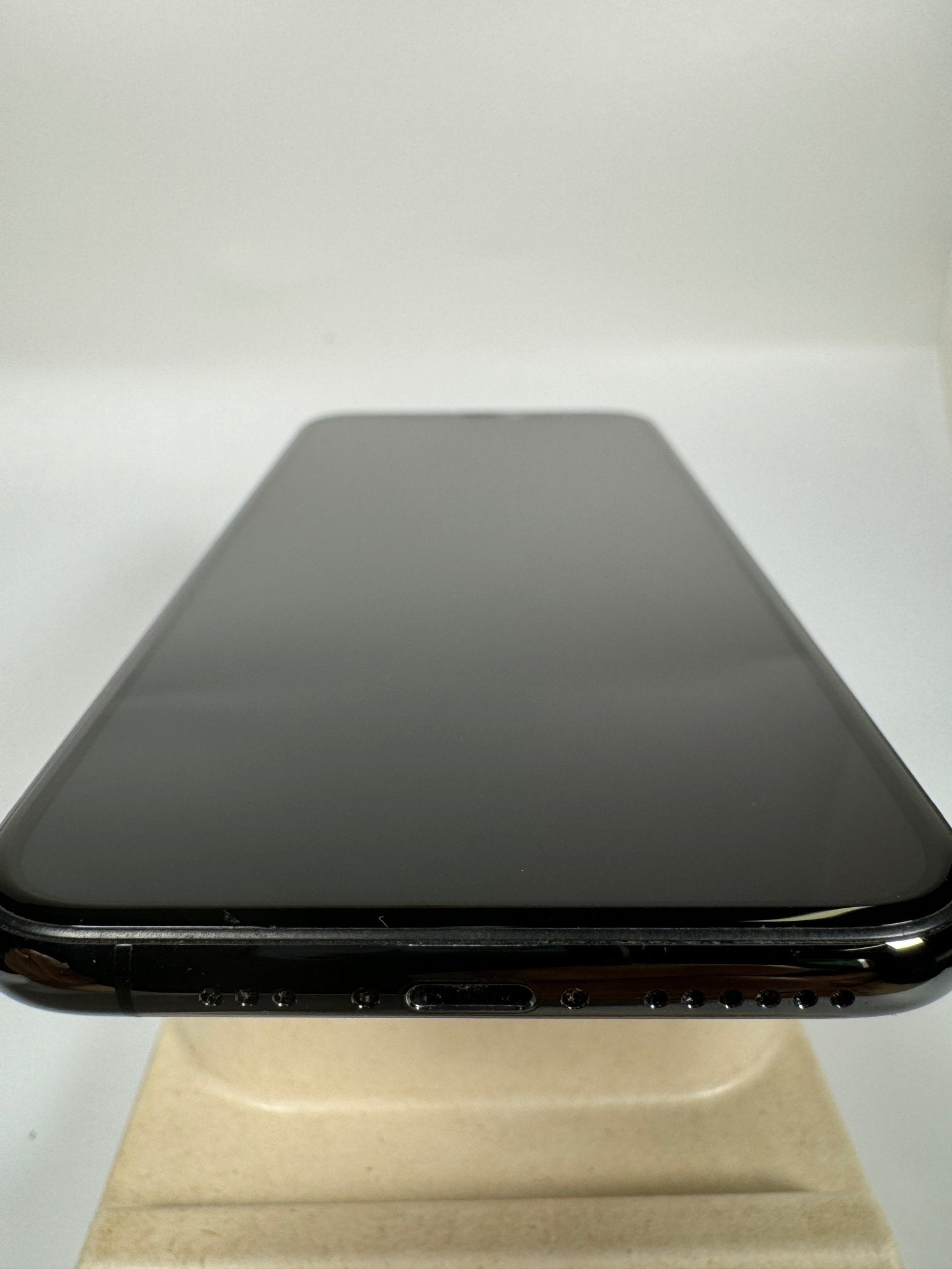 iPhone 11 Pro - trade.com.au