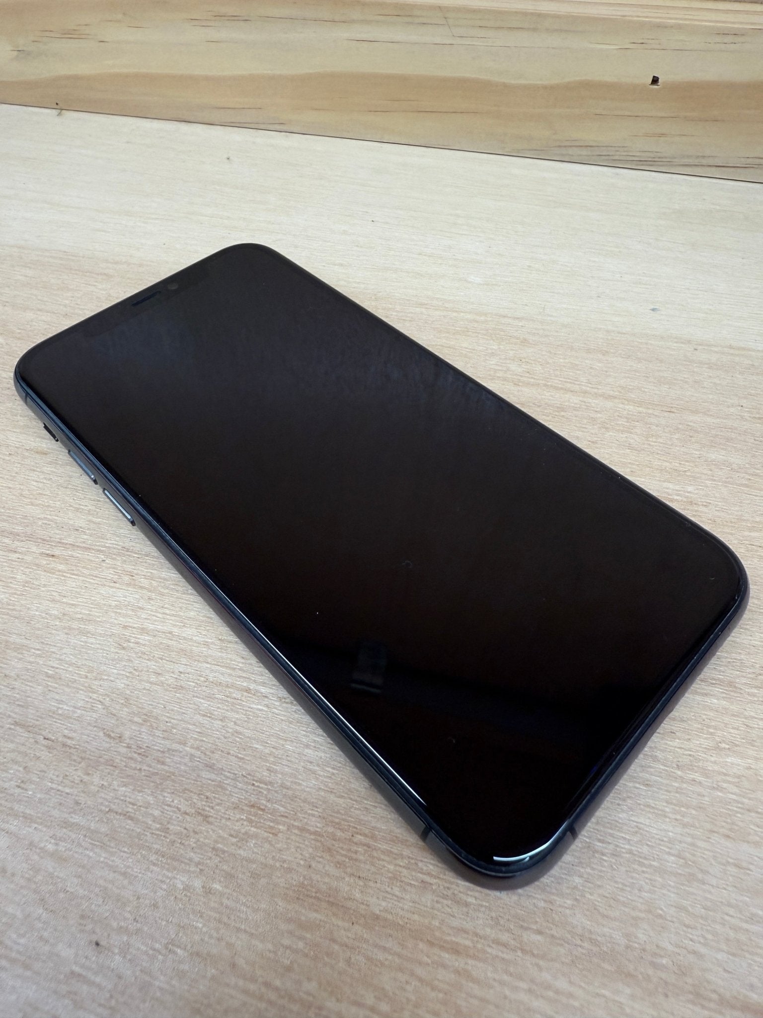 iPhone 11 Pro - trade.com.au