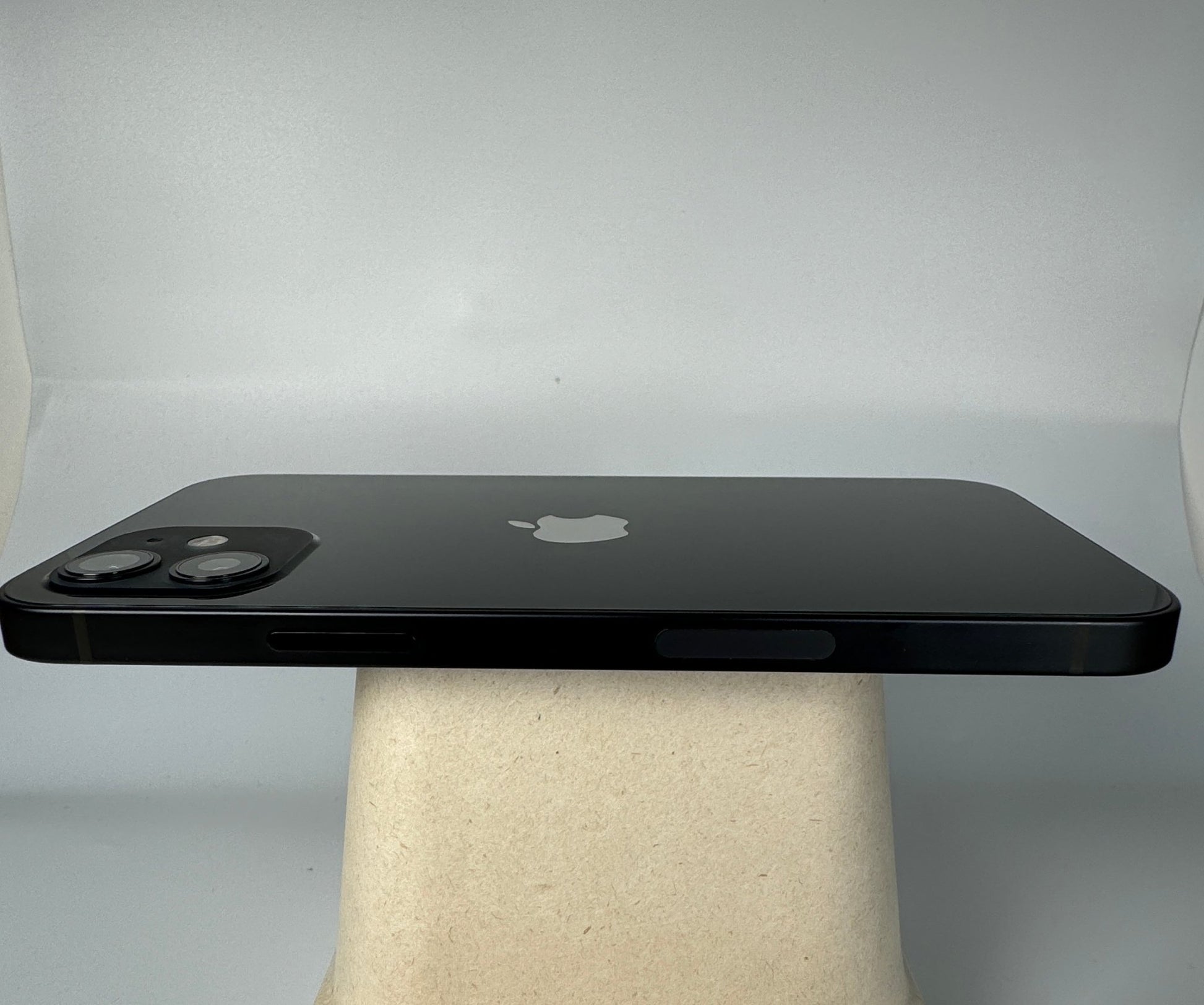 iPhone 12 - trade.com.au