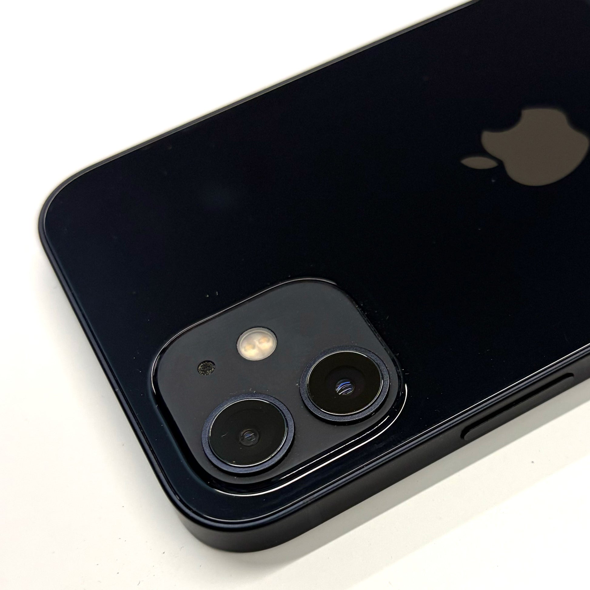 iPhone 12 Black 128GB A Grade 100% Battery T8710