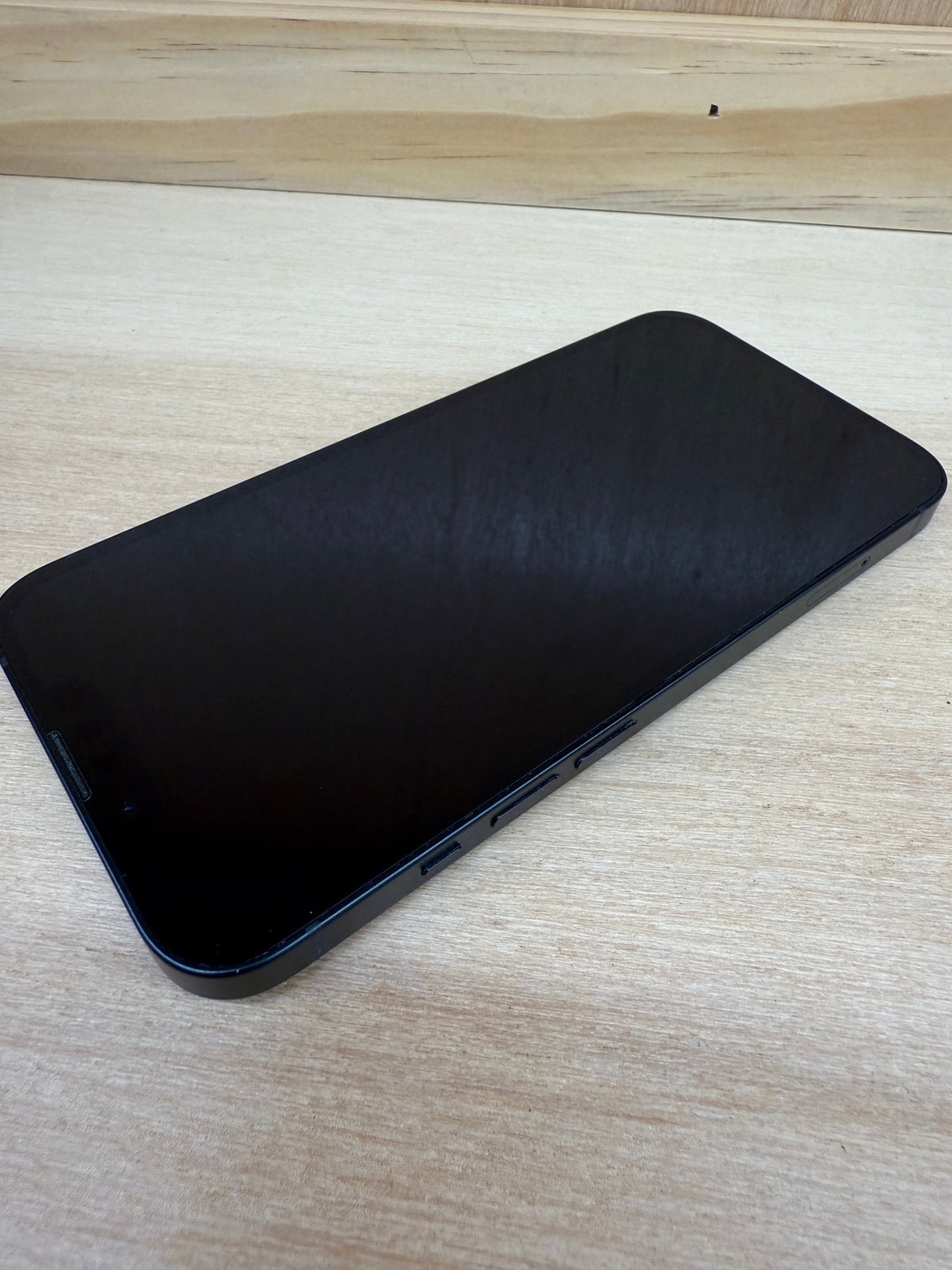 iPhone 13 - trade.com.au