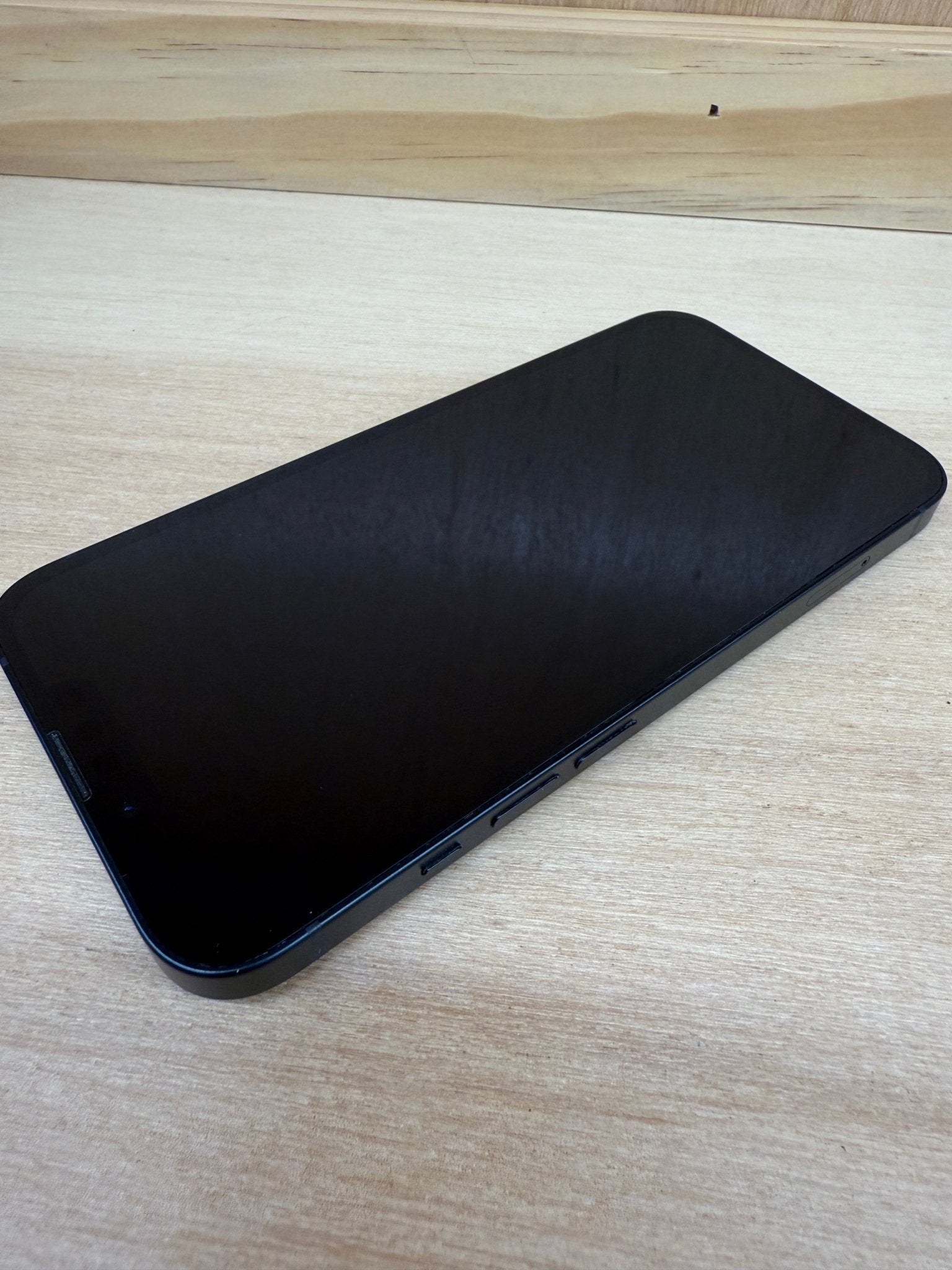 iPhone 13 - trade.com.au